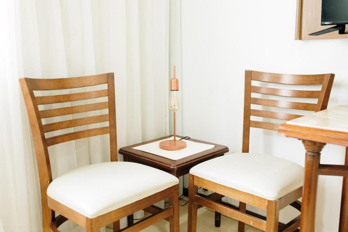 Flat 1710 - Apart 1710 •le Premier Jd. Paulista São Paulo
