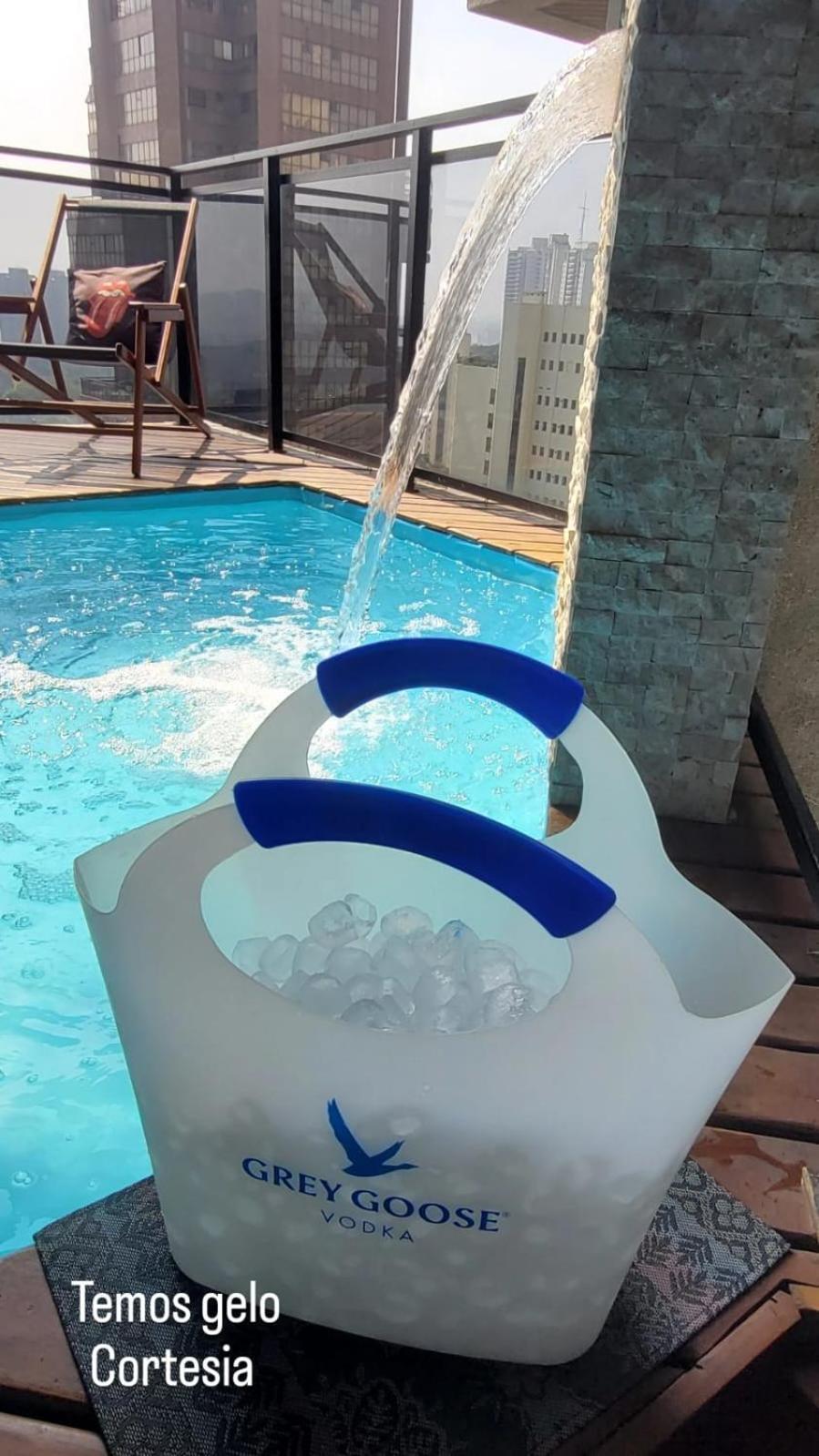 Morumbi, Pub, Com Hidromassagem, Piscina Aquecida Privativa, Lareira, Que Voce Precisa Descansar, Trabalhar Ou Realizar Aquela Comemoracao! Com Total Conforto E Privacidade! O Nota 10 De Sp! Căn hộ