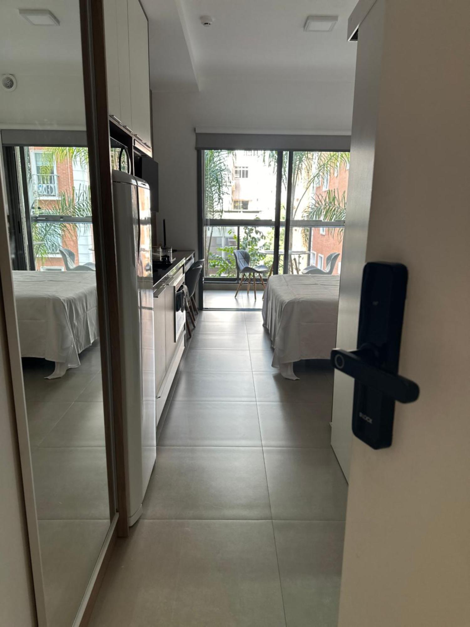Ap102 Prox Paulista Com Varanda Retiro Urbano