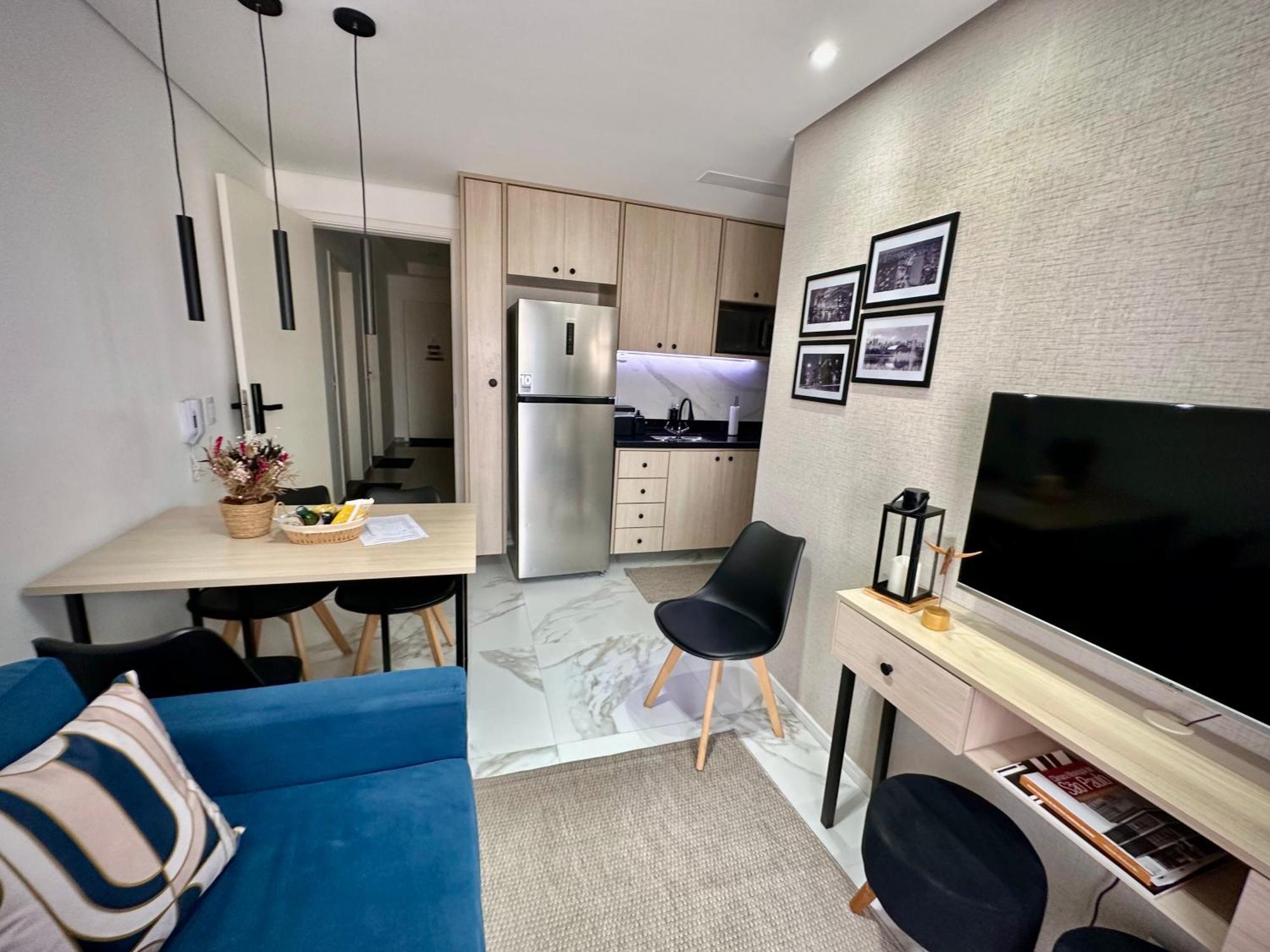 Apartemen Decorado Com Sacada No Polo Cultural E Eventos Da De *