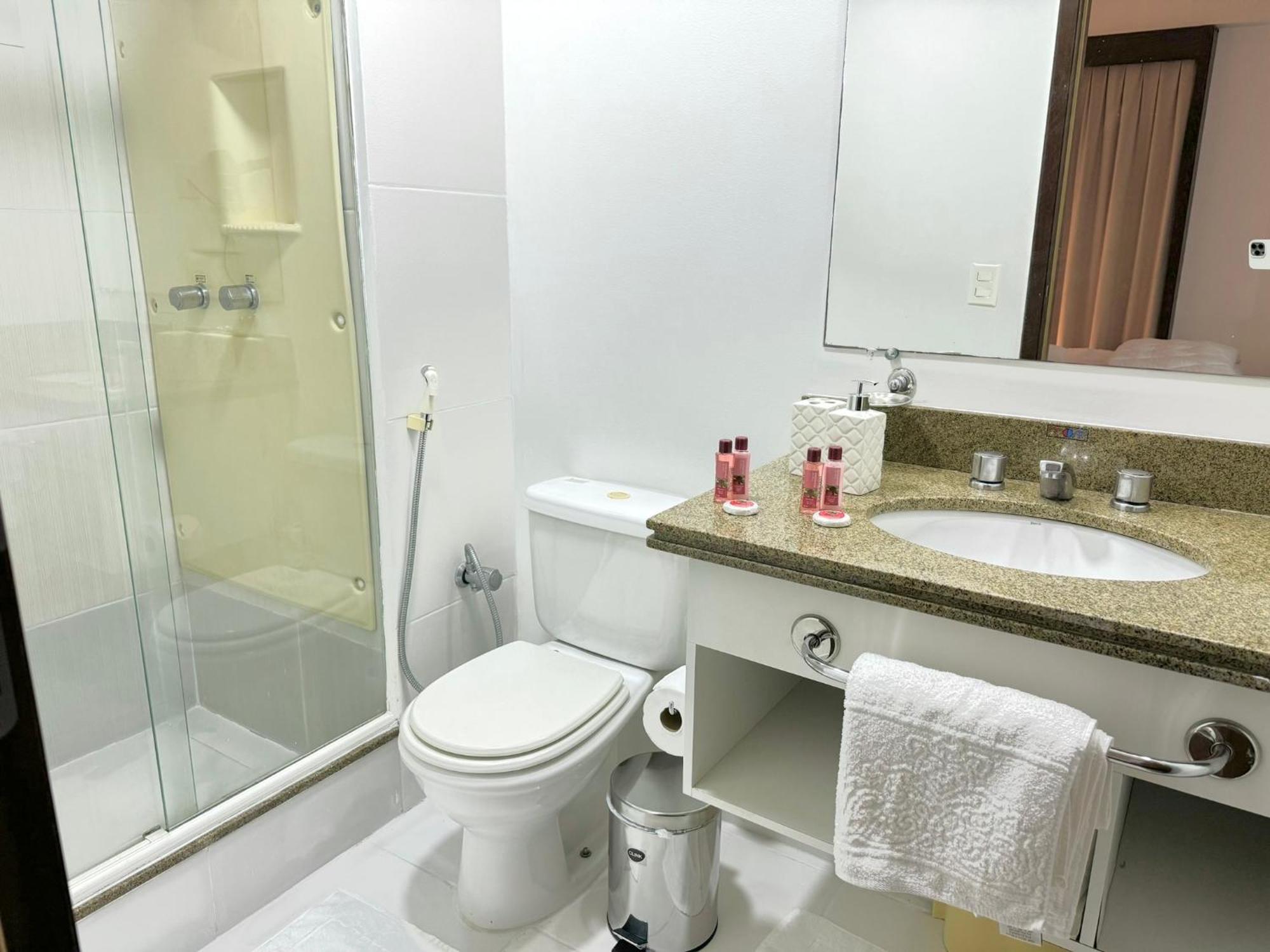 - Av Paulista Khách sạn