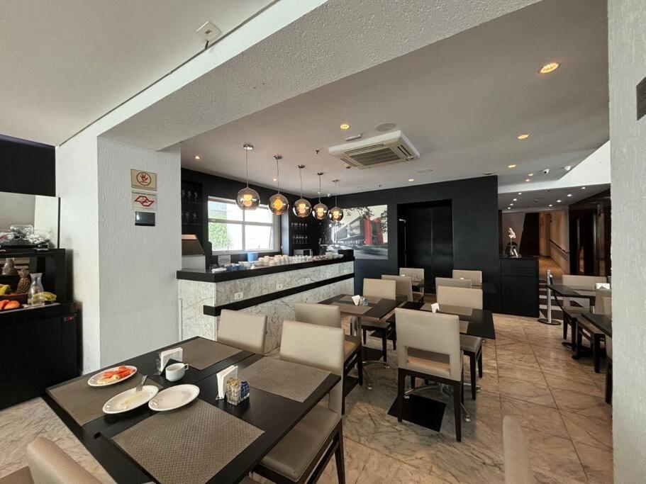 Espacoso Flat A 5 Min Da Av Paulista E Metro Paraiso - Mariana Khách sạn