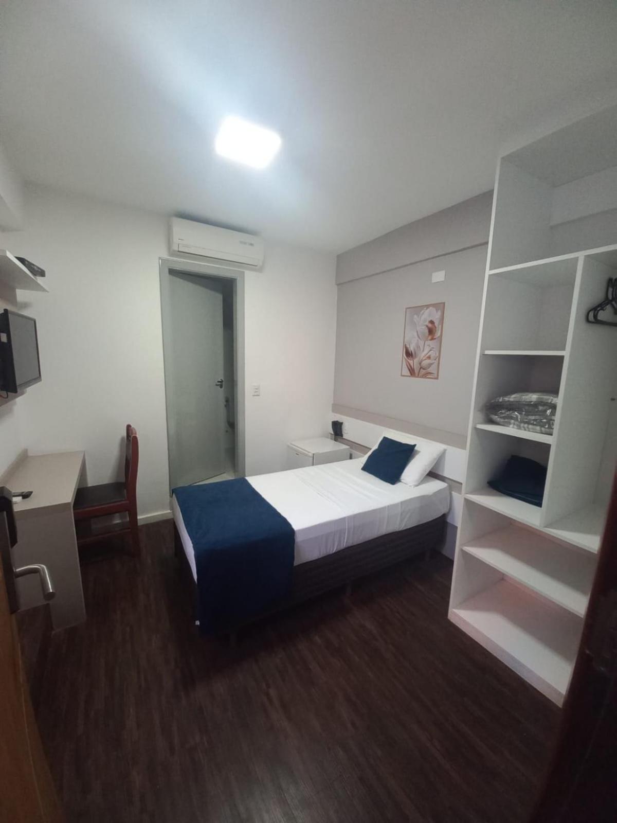 Khách sạn Cardim Plaza 3*