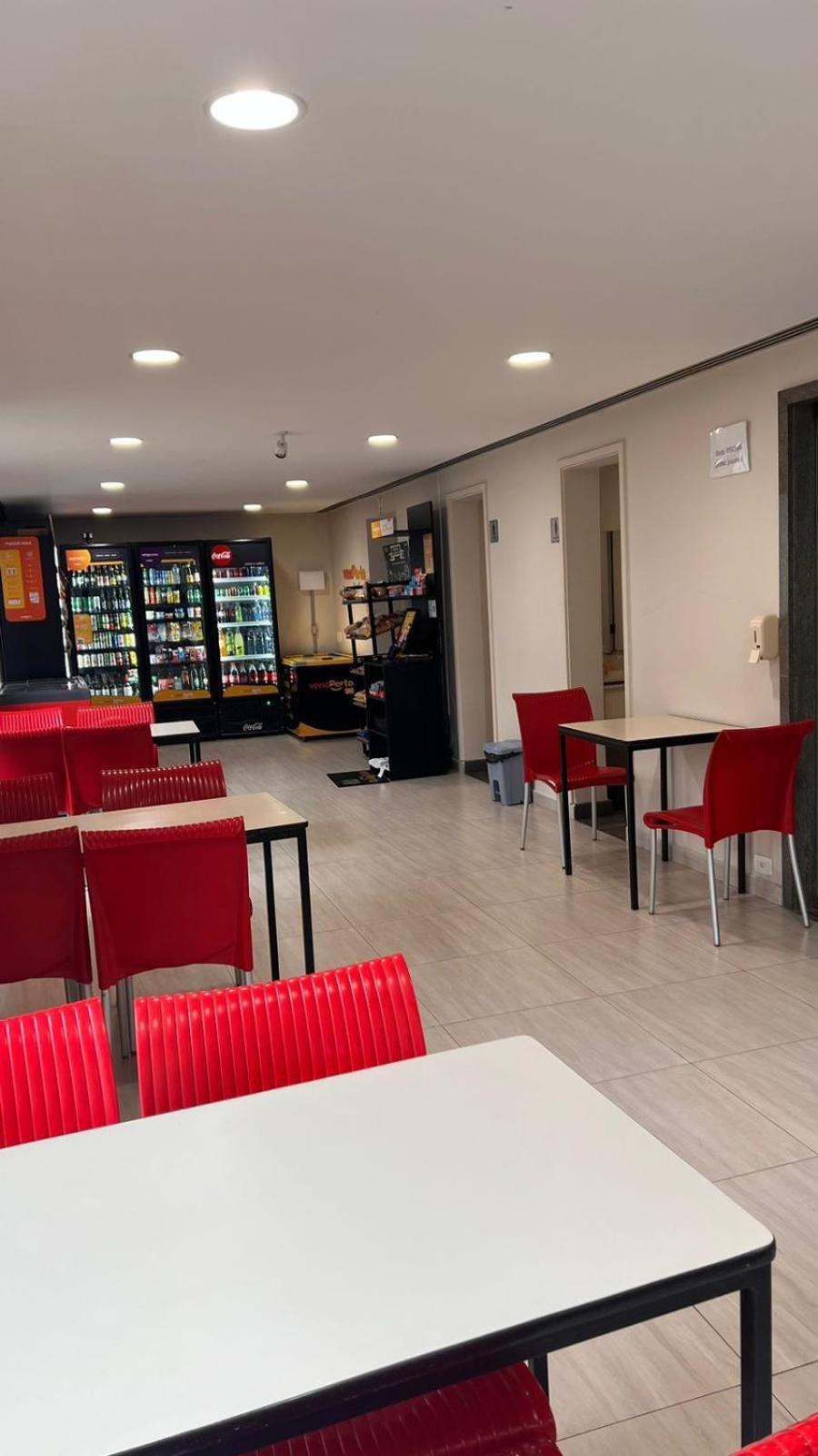 Le Premier Aparthotel *