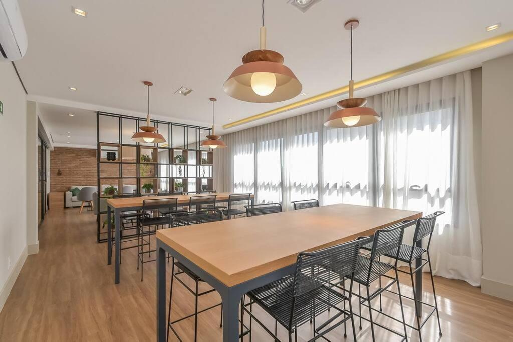 Apartment Boulevard *