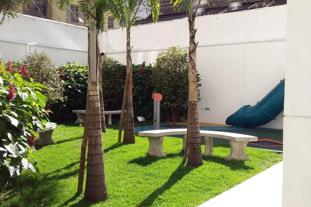 Boulevard Apartment
