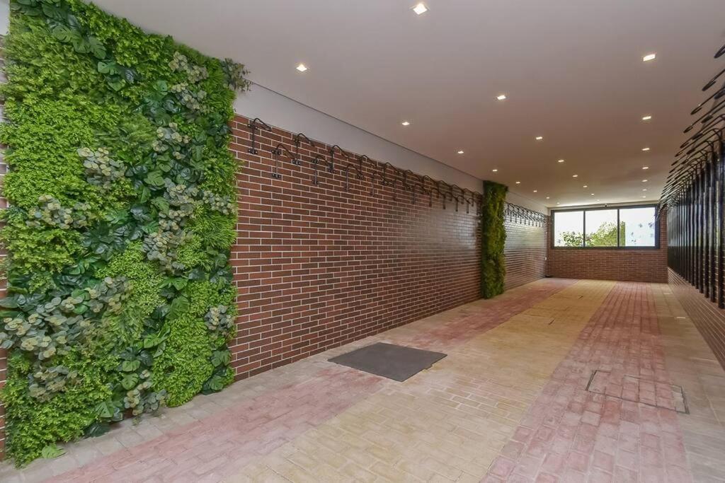 Boulevard Apartment *