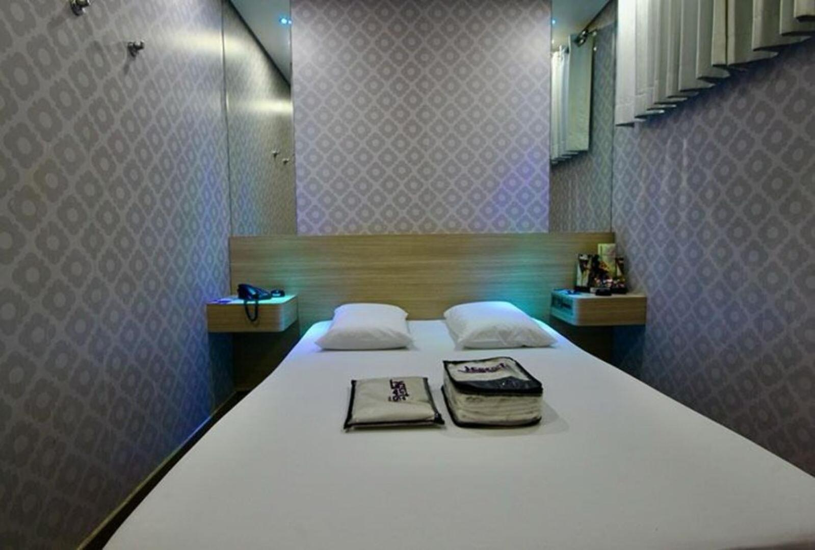 Love hotel Secrets *