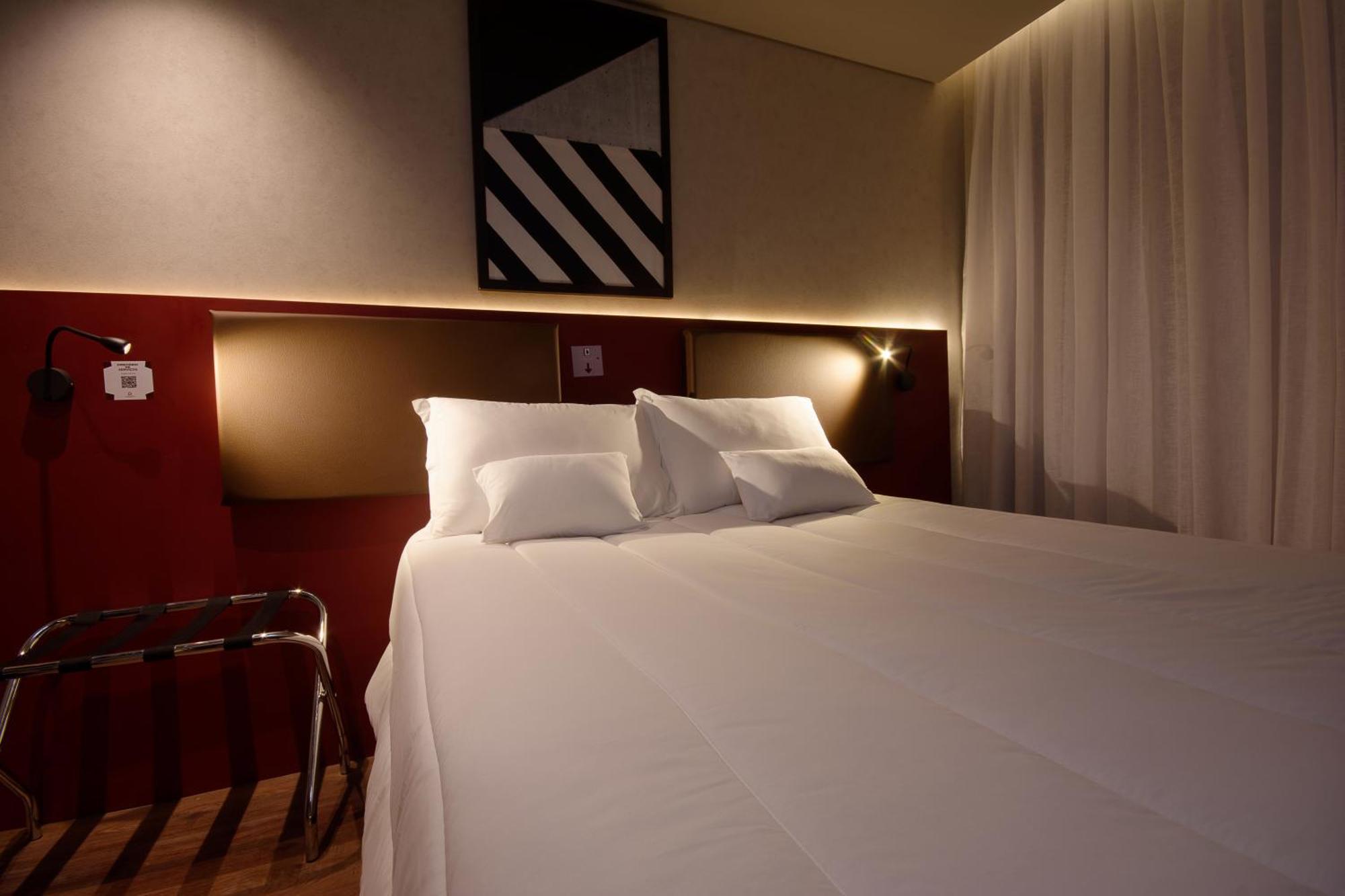Golden Tower Express Nacoes Unidas By Fenix Hotel 3*