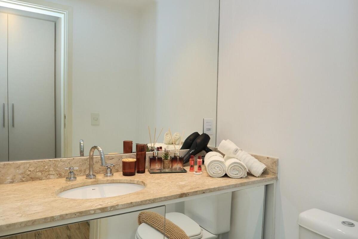 M4110 - Hosp Einsten E Morumbis Ac Garagem Piscina Apartment São Paulo