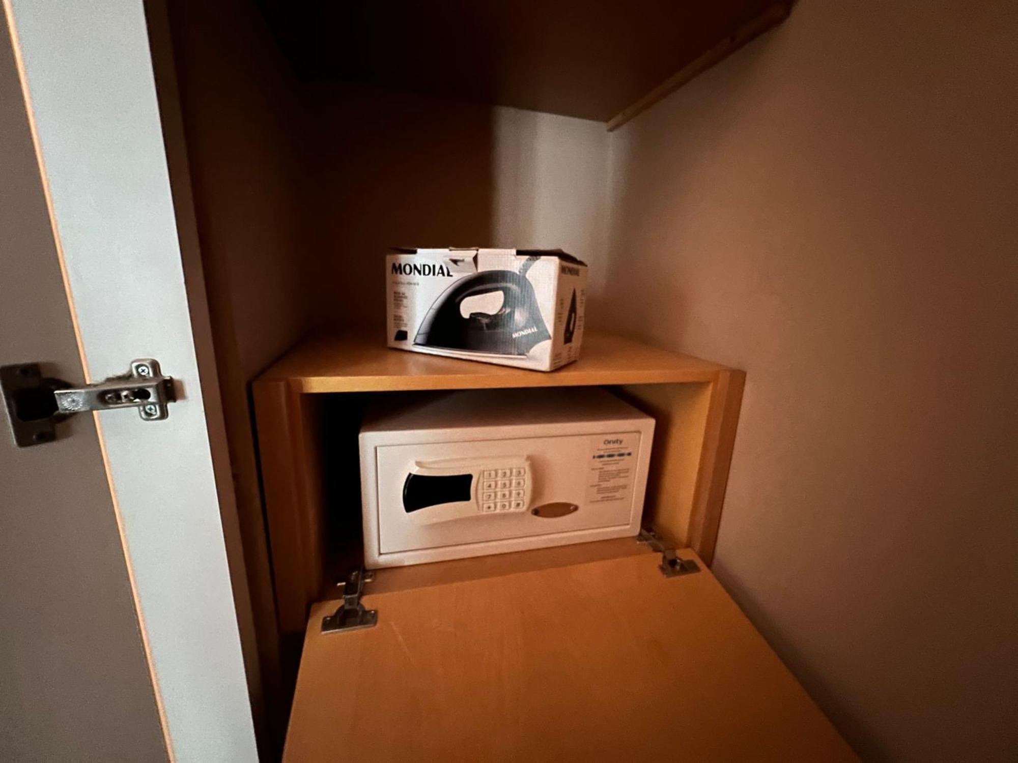 Inter Jardins Uh-1606 Hotel 4*