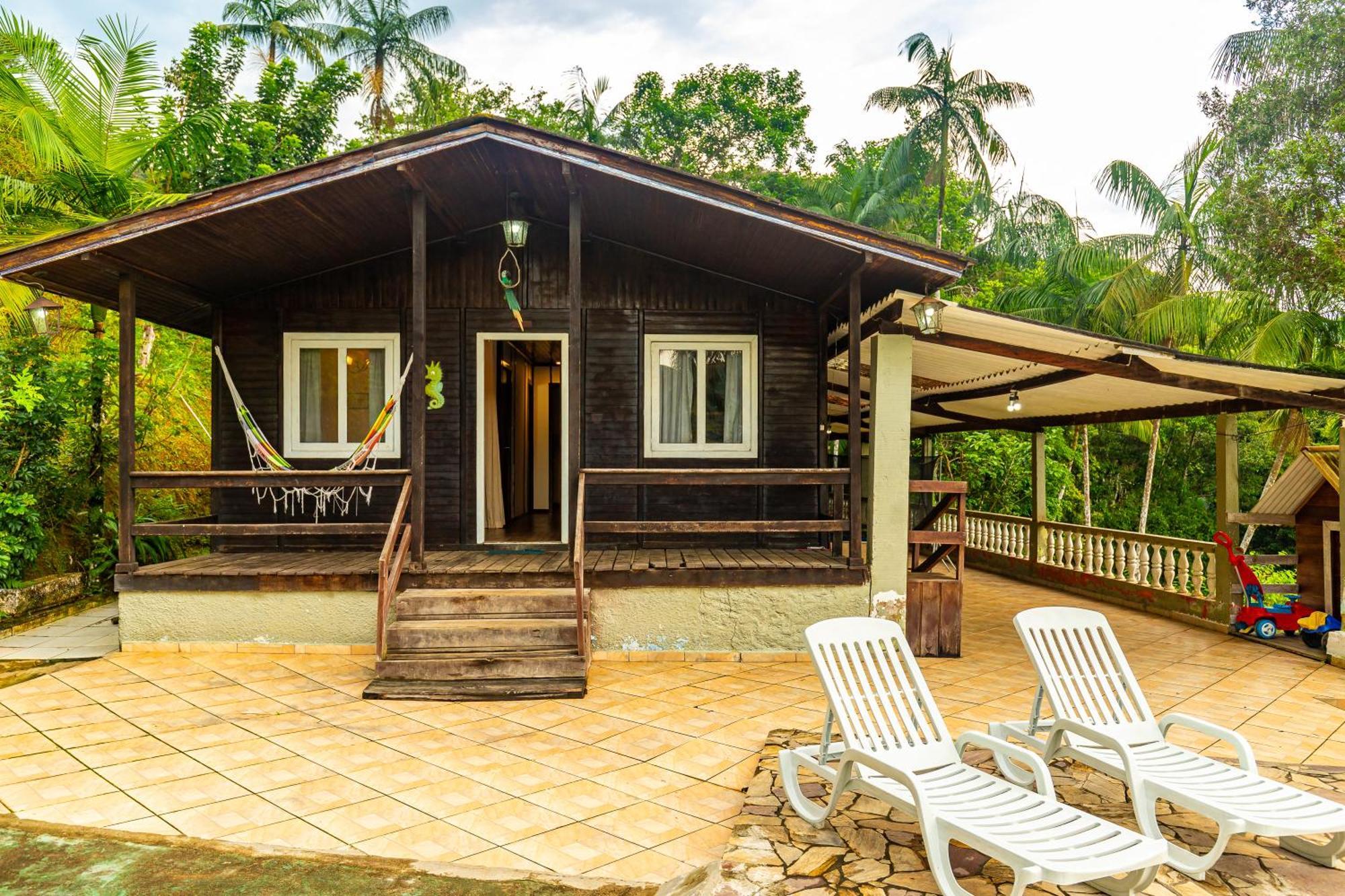 Nhà nghỉ Chacara Pe N'agua, 80 Km De Sp, Piscina E Aquecido