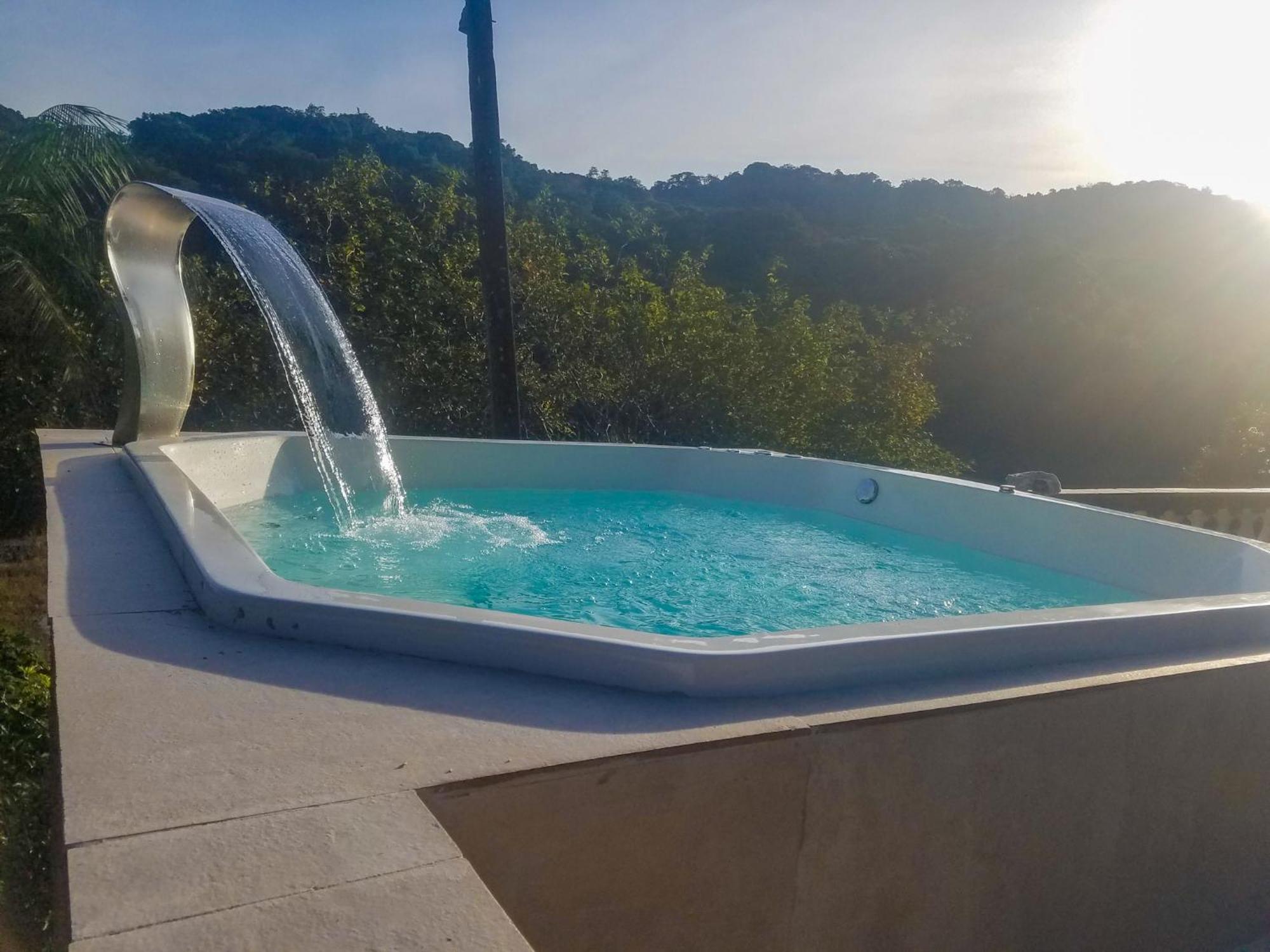 Chacara Pe N'agua, 80 Km De Sp, Piscina E Aquecido Nhà nghỉ *