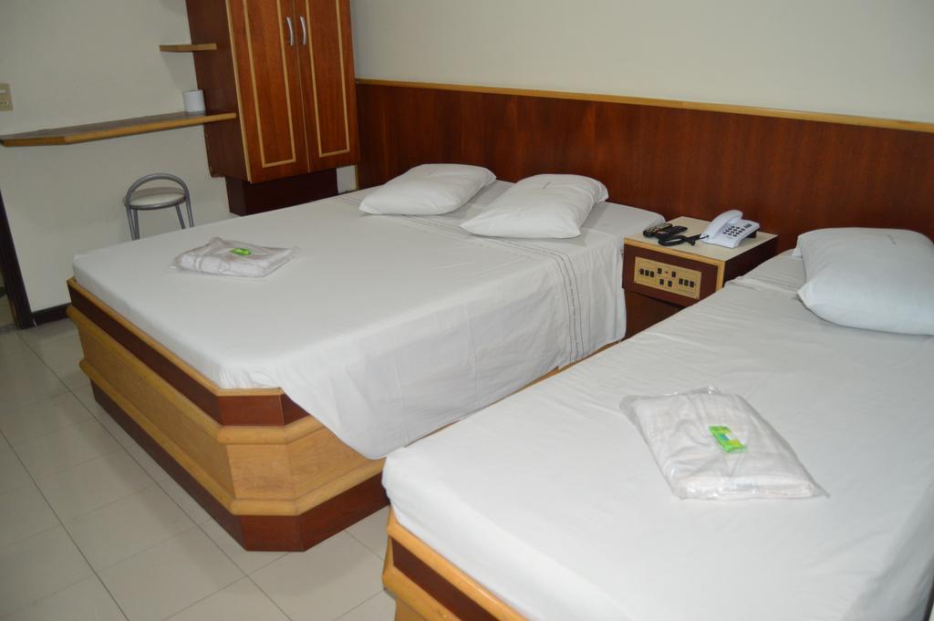 Hotel Aero Plaza 2*