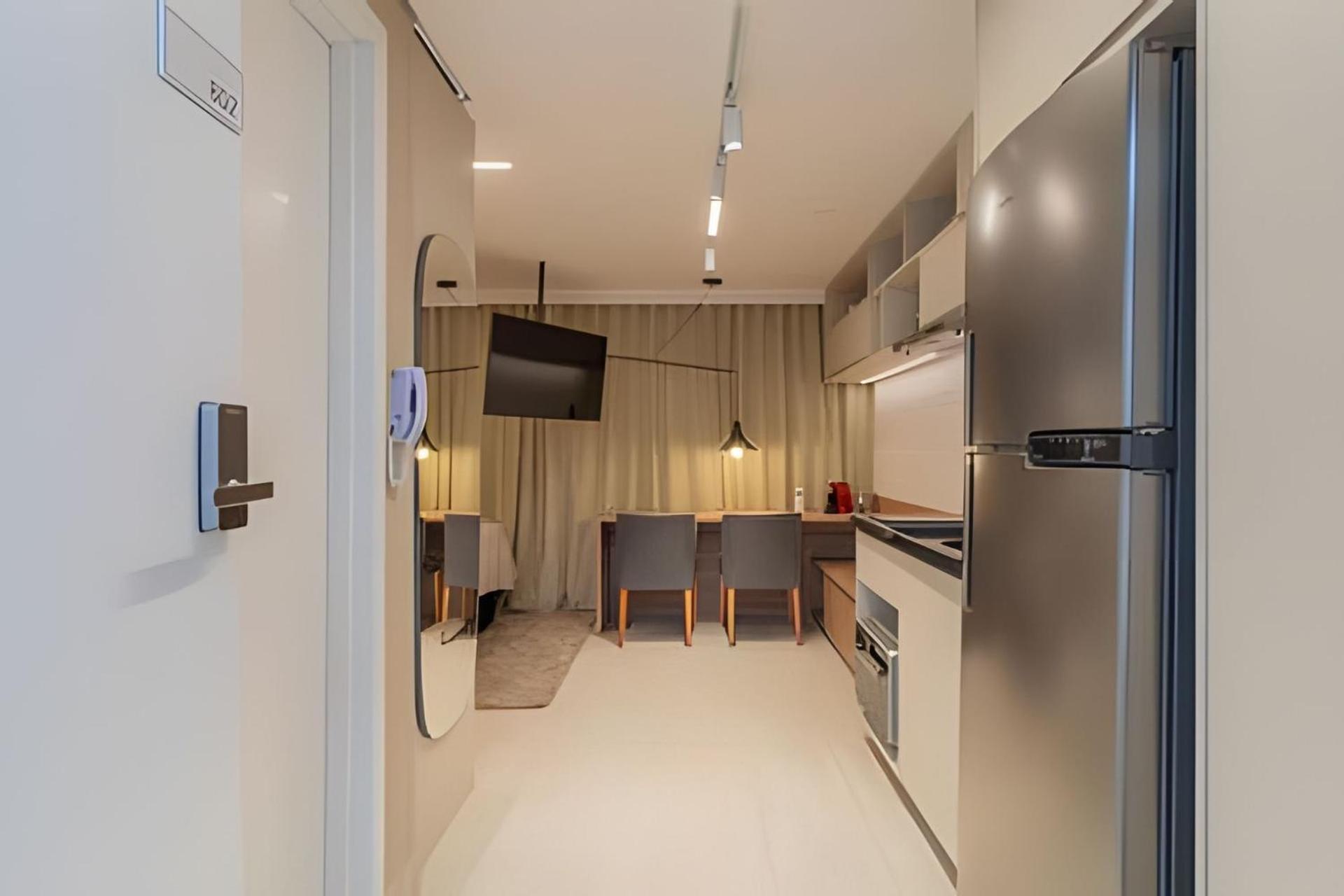 | Metro Oscar Freire Apartment *