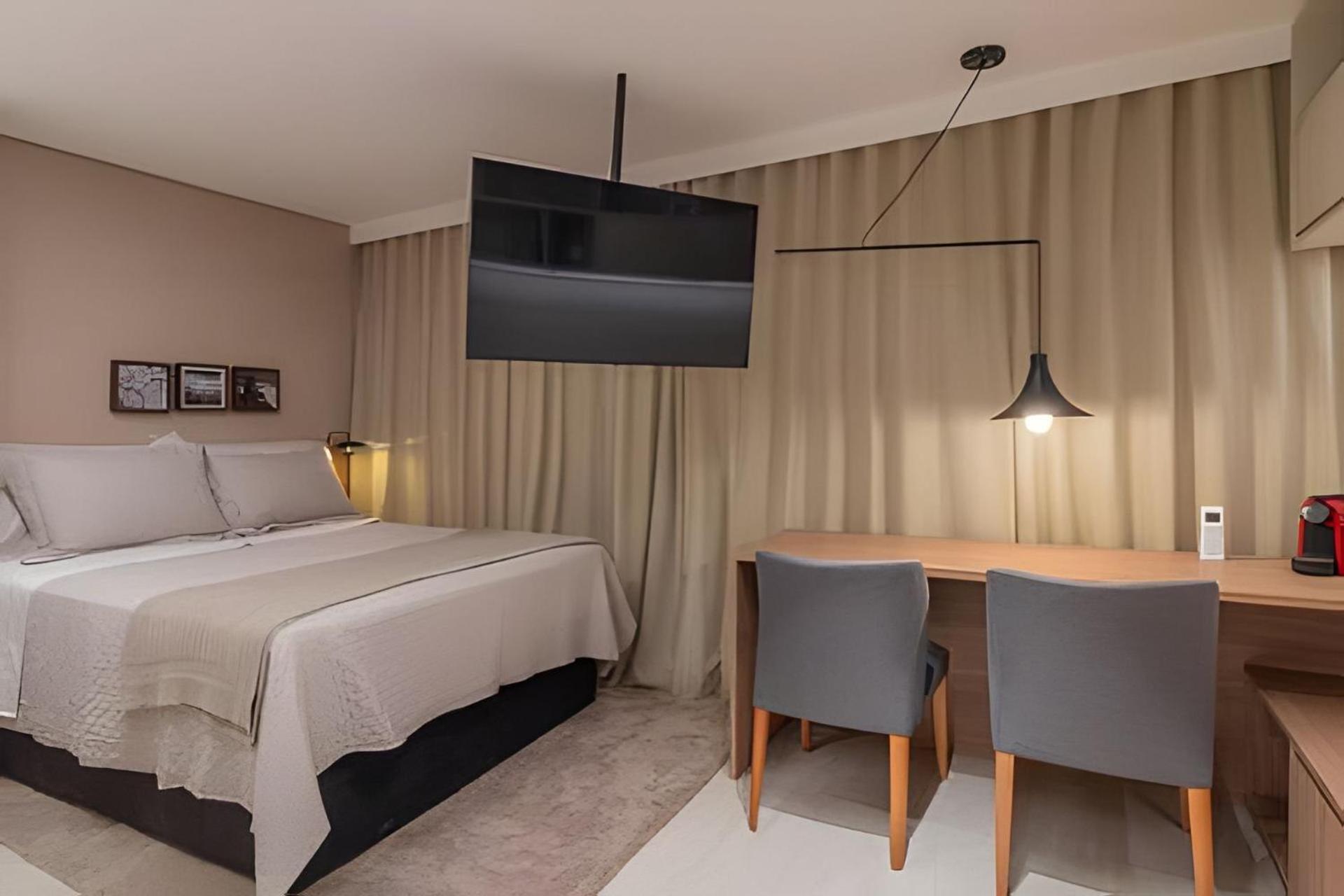 | Metro Oscar Freire Apartment *