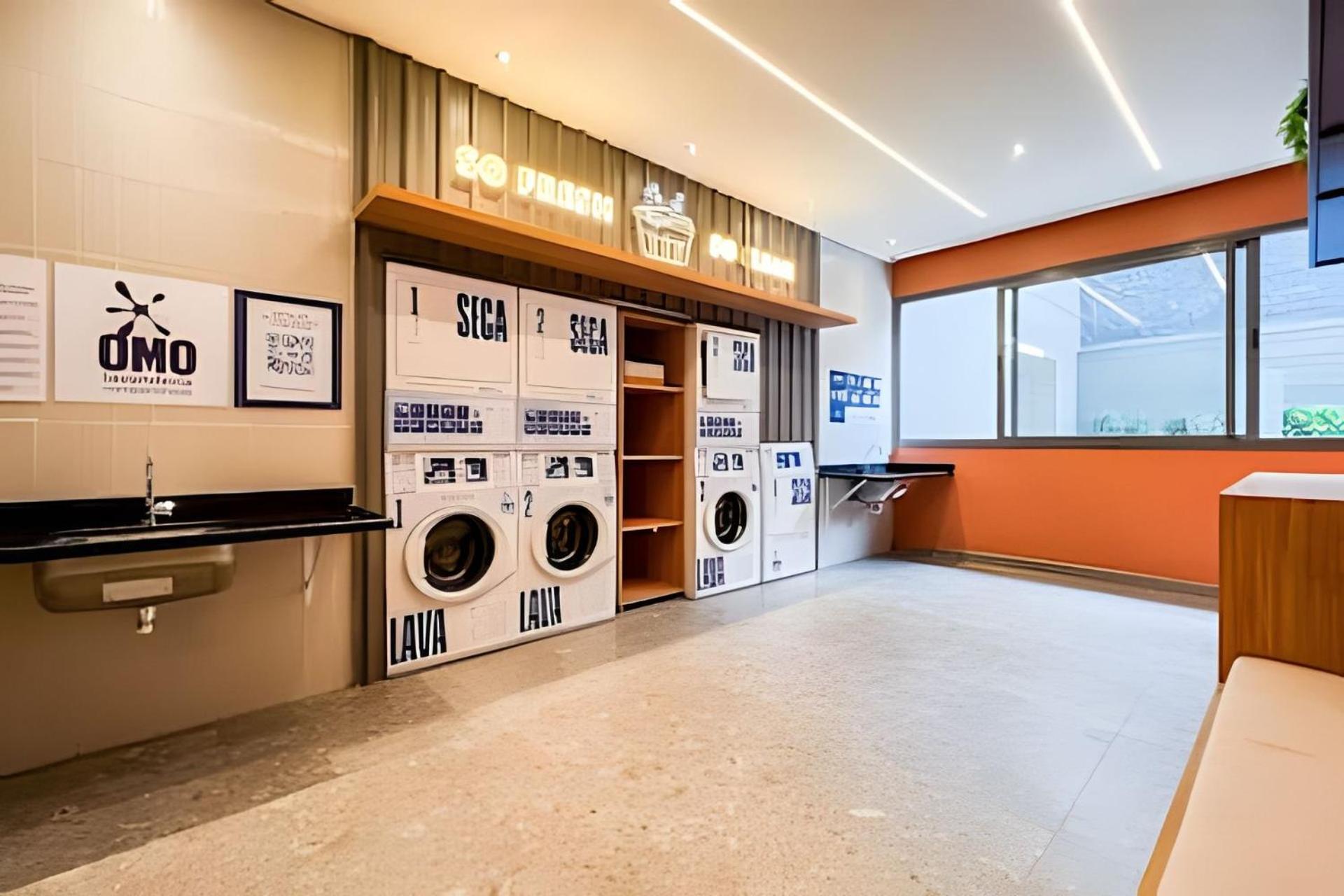 Pinheiros I Faria Lima, Apto Studio, 50m Metro, Piscina, Wi-fi Apartment *