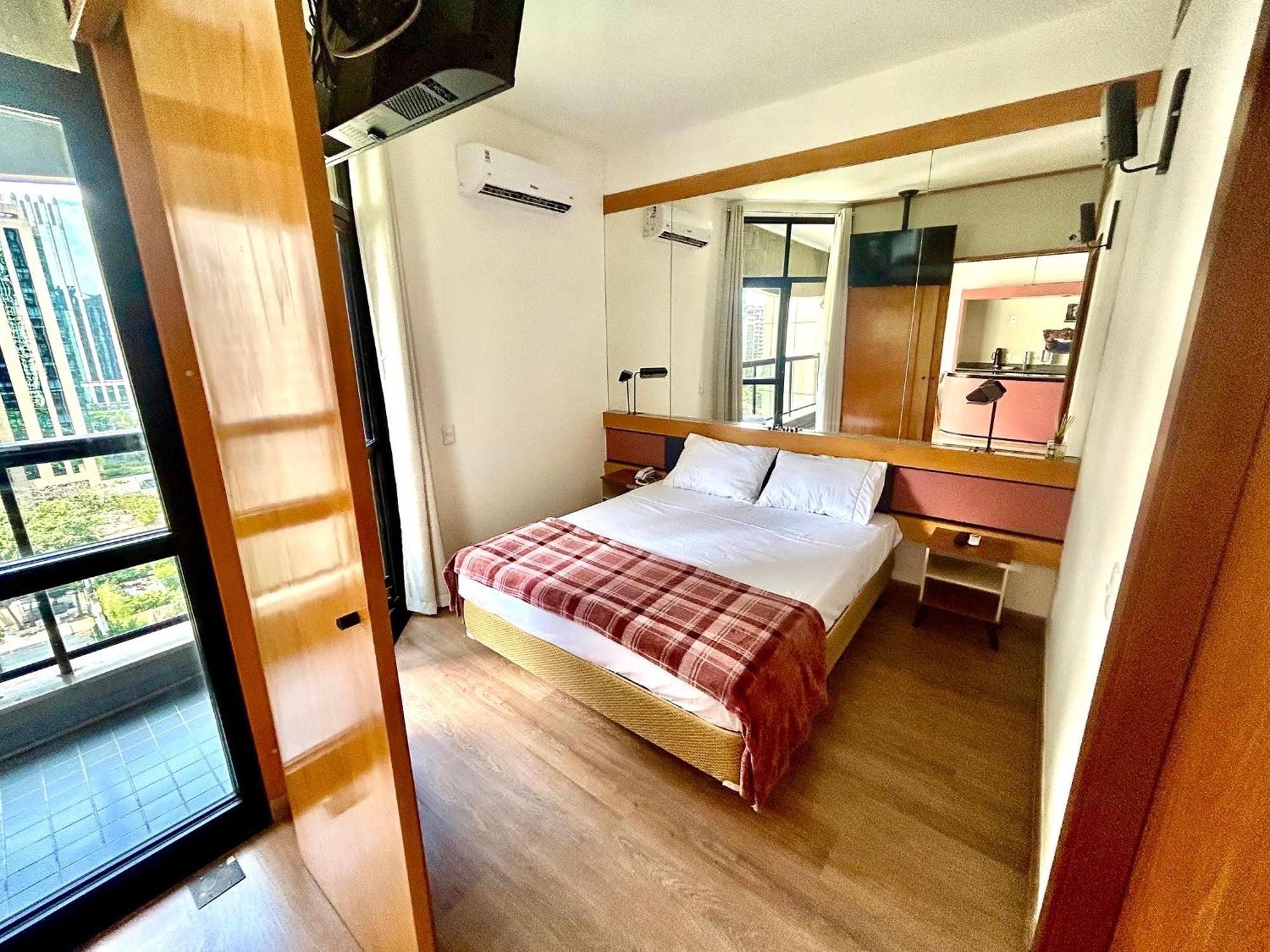 Apartment Flat Address Faria Lima Itaim! Vaga Ar Piscina Academia