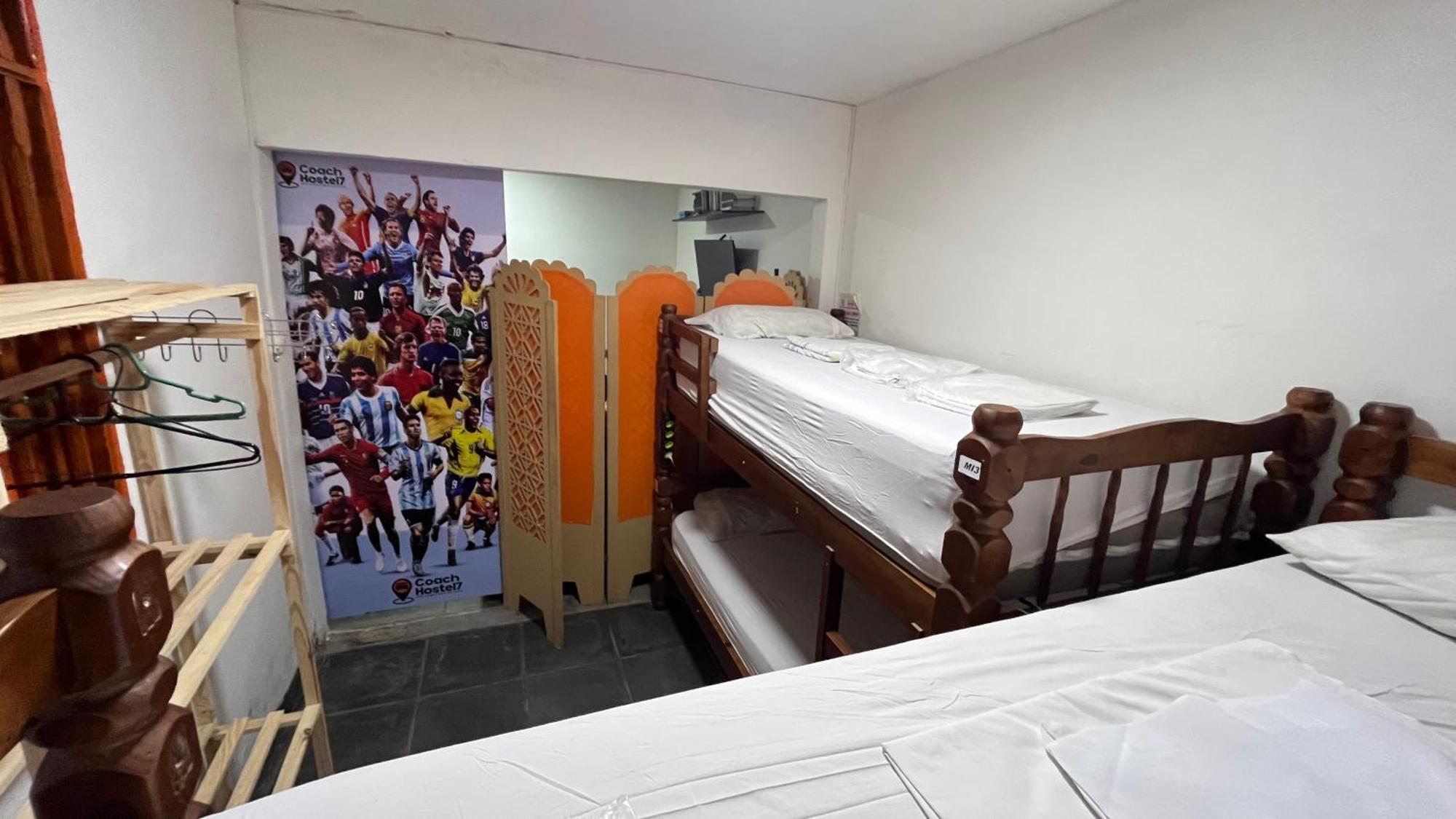 Coachhostel7 *