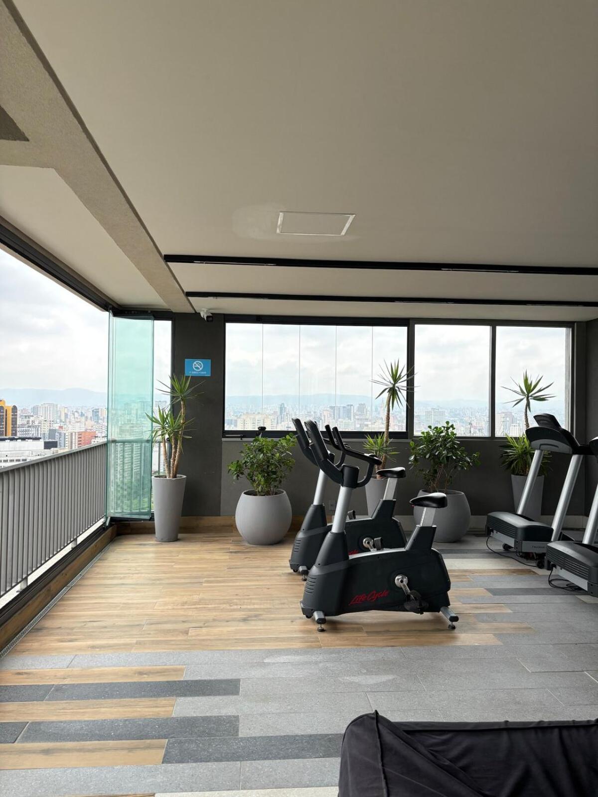 Apartment Moderno No Coracao Da