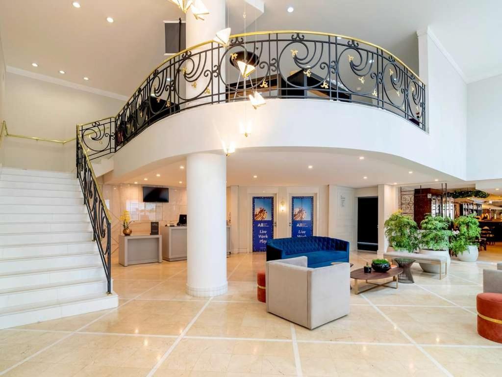 Flat No Mercure Privilege Ibirapuera Moema - 5 Min Do Aeroporto De Congonhas