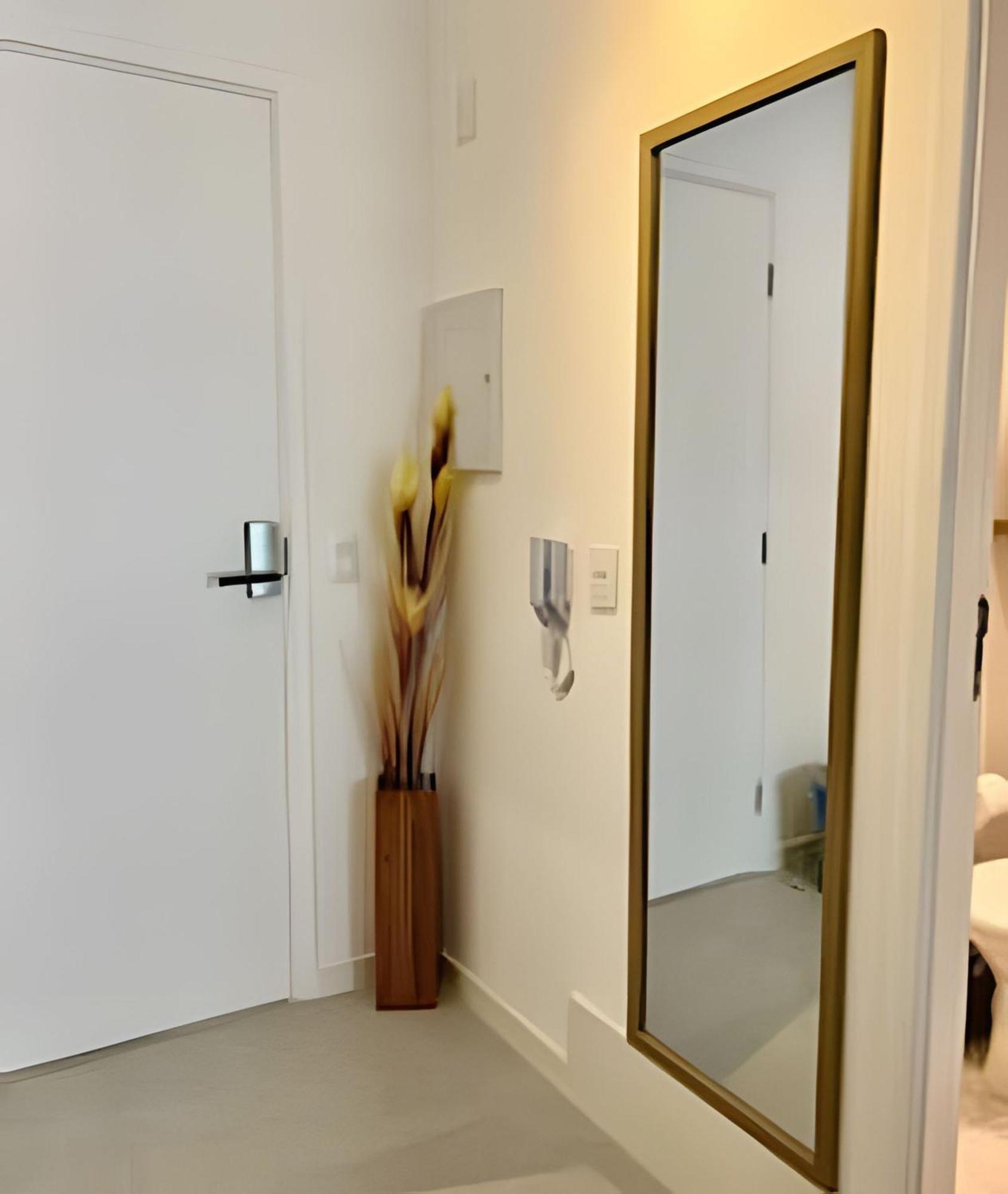 Loft / 011 / Centro Sp / Think 211 *