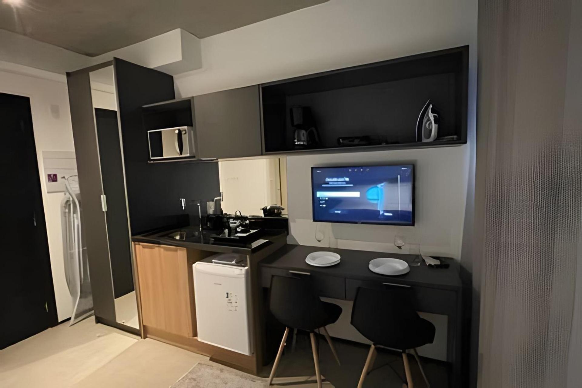 Compacto Prox Hosp Sirio 2104 Apartment *