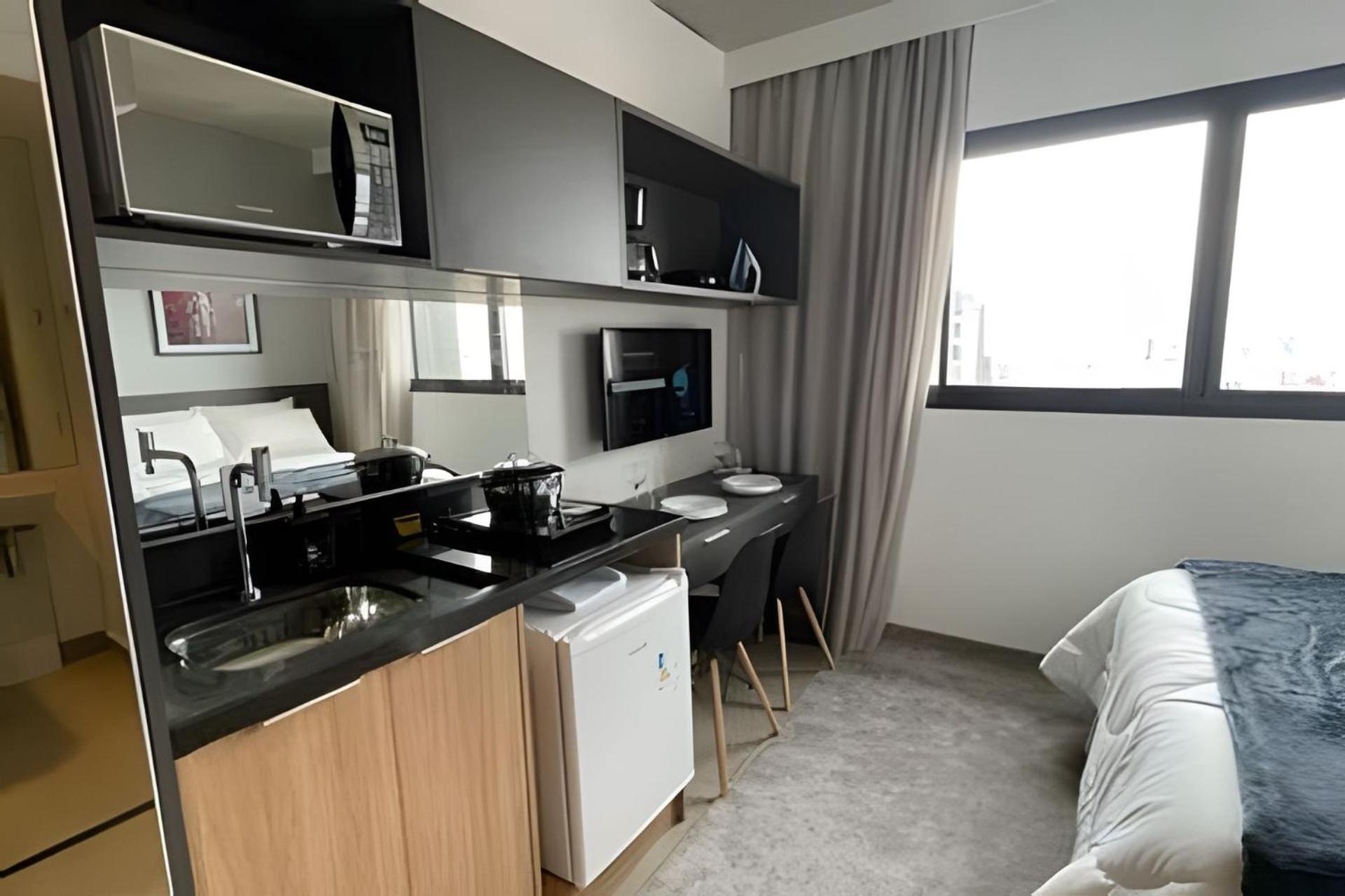 Compacto Prox Hosp Sirio 2104 Apartment *