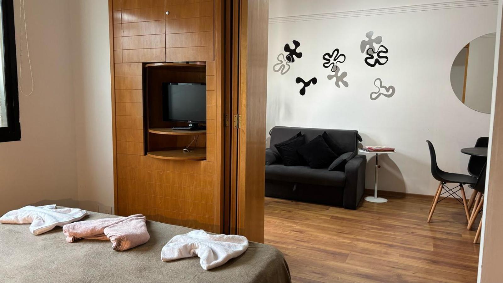Flat No Mercure Privilege Ibirapuera Moema - 5 Min Do Aeroporto De Congonhas *