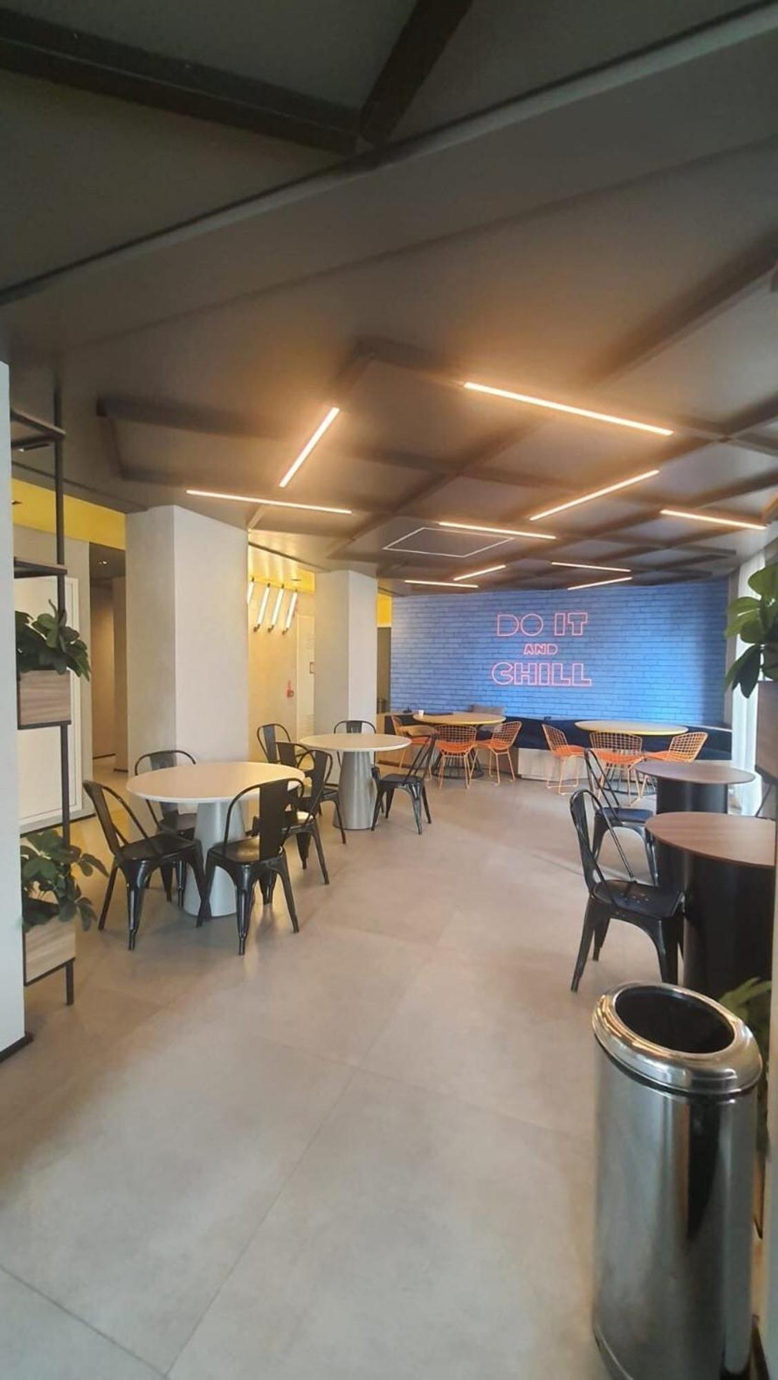 Apartment Ni17 | Novo Bhaus Nik | Mariana | Metro
