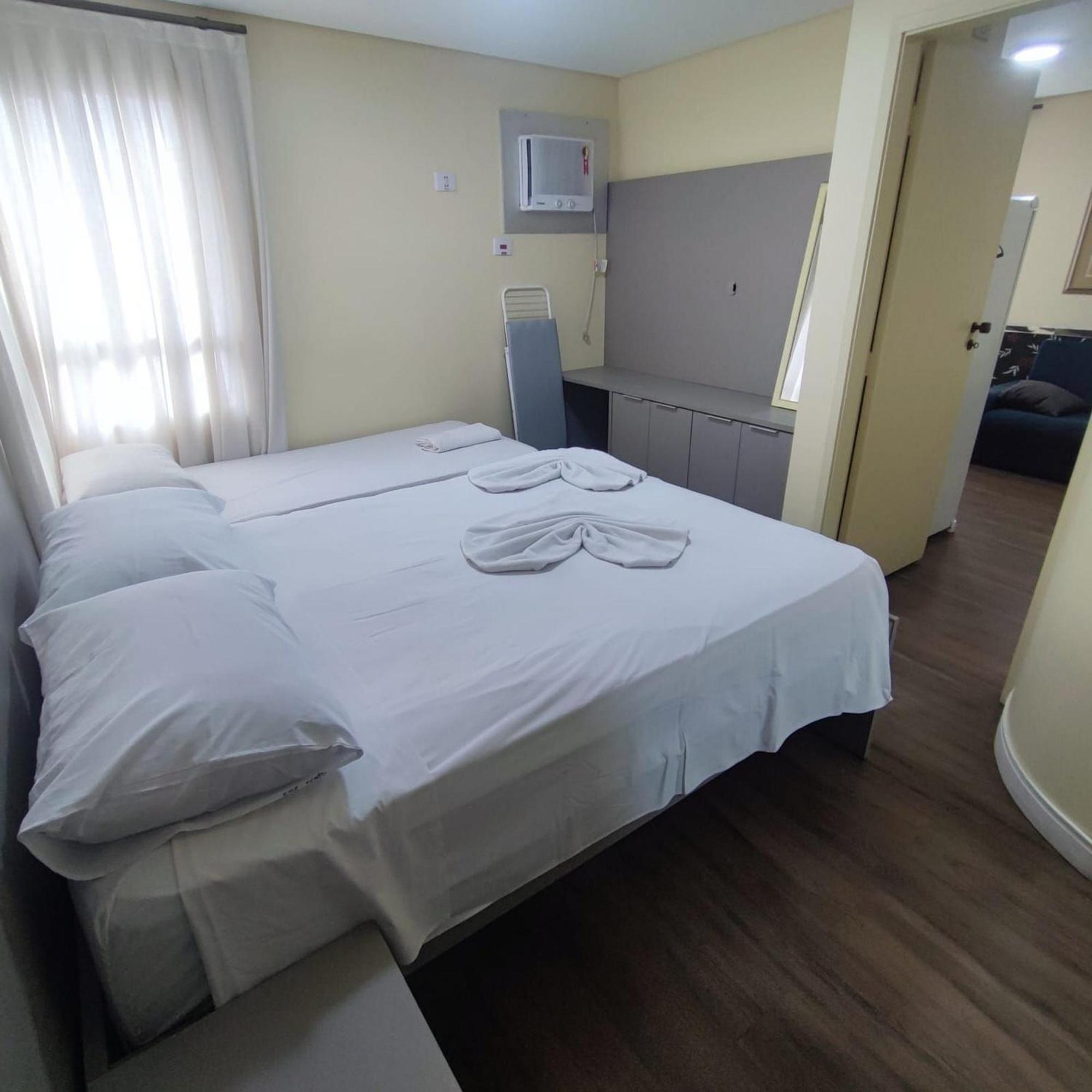 Daire Alucinante, Liberdade , Hakka E Hosp