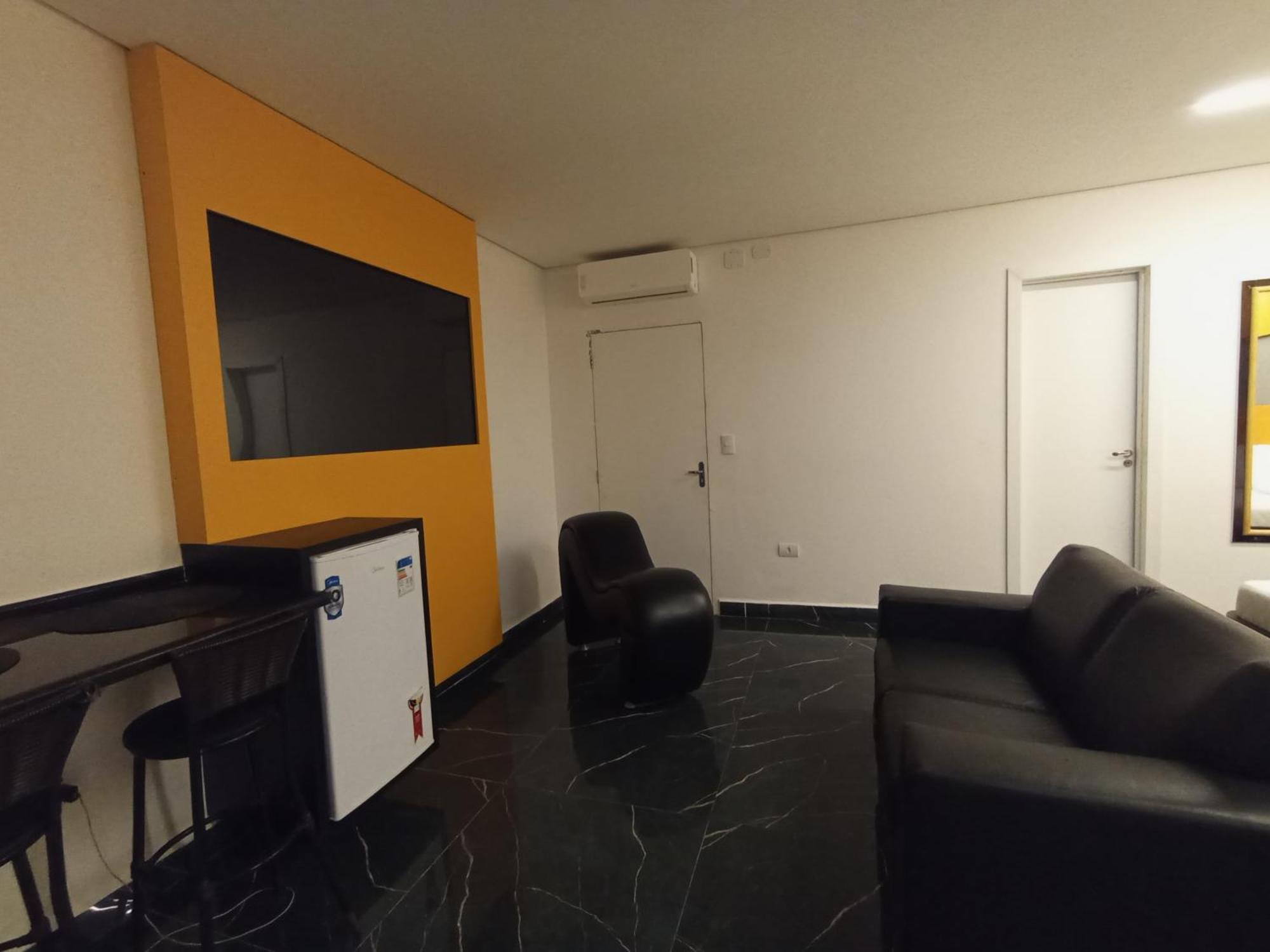 Love hotel Free Way (adults Only)
