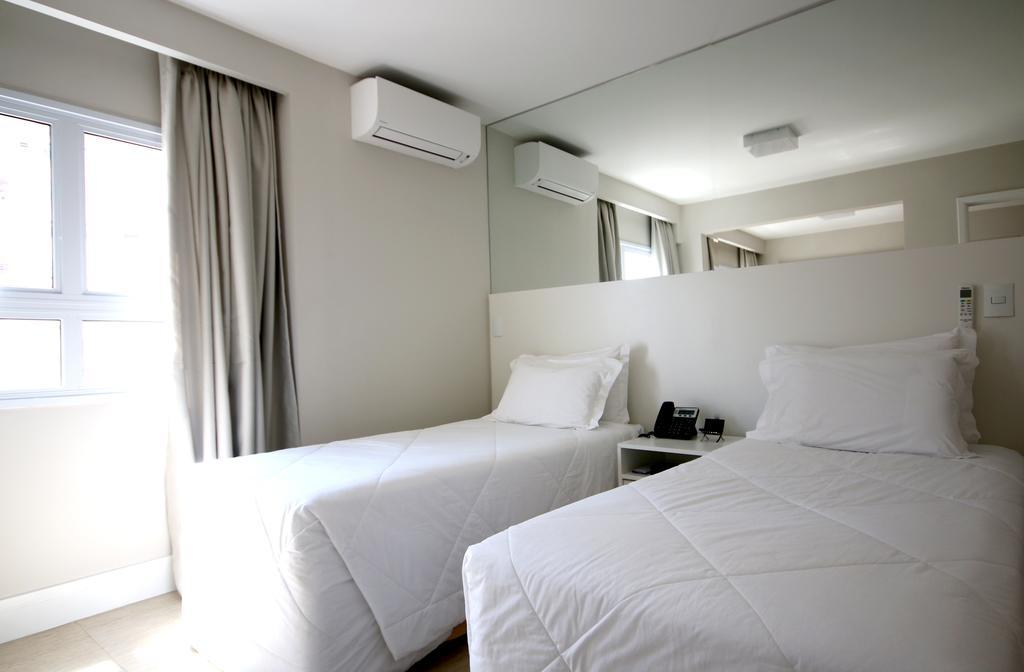 Ez Aclimacao Otel Sao Paulo