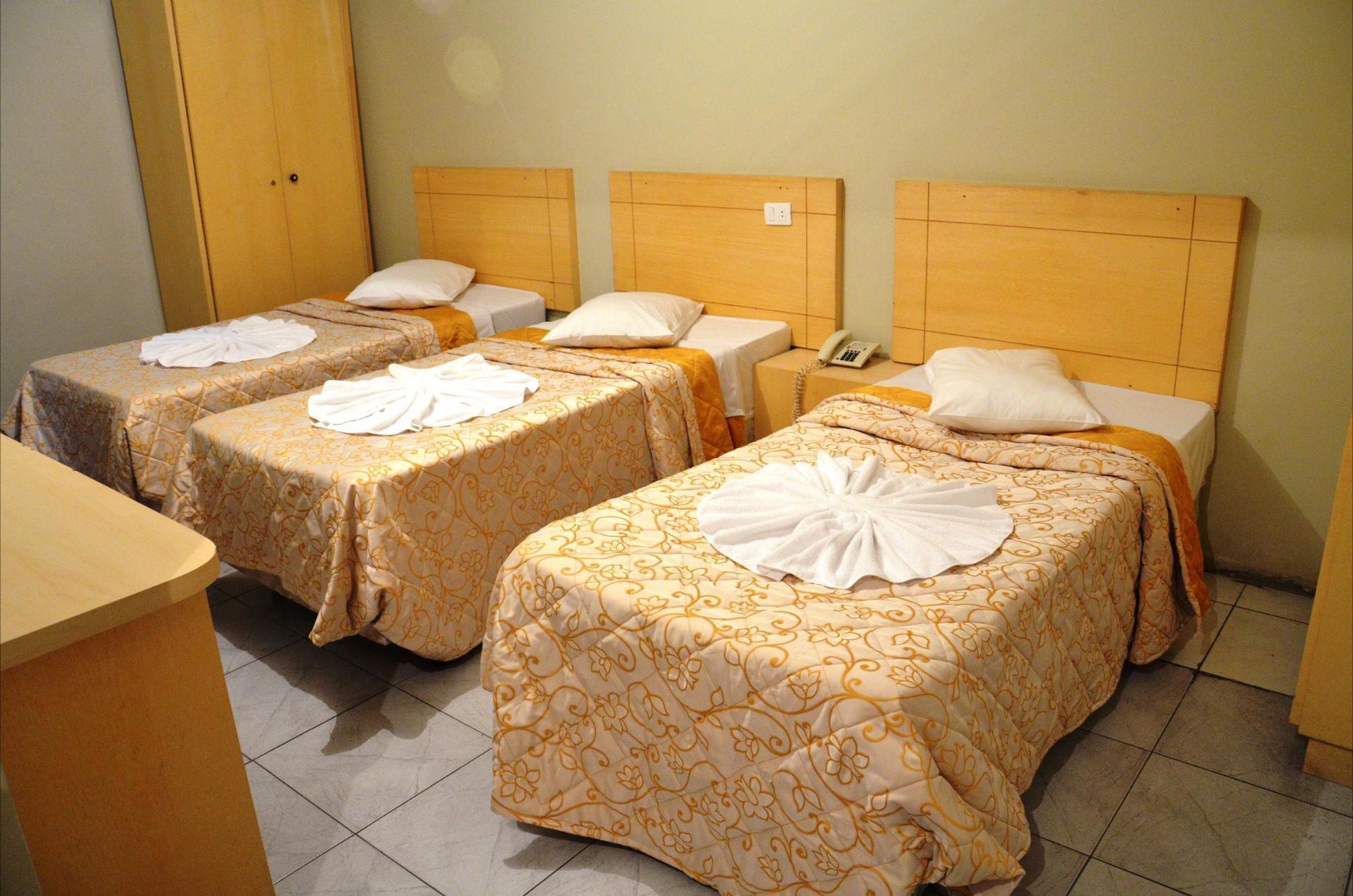 Cardim Plaza Khách sạn 3*