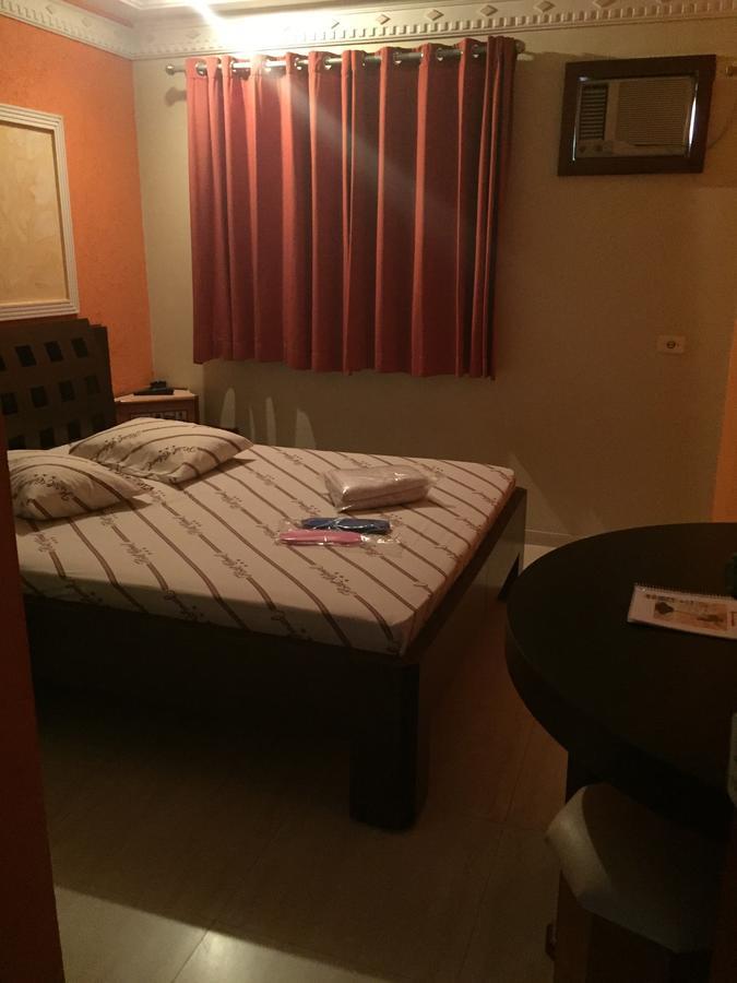 Colonial Hotel