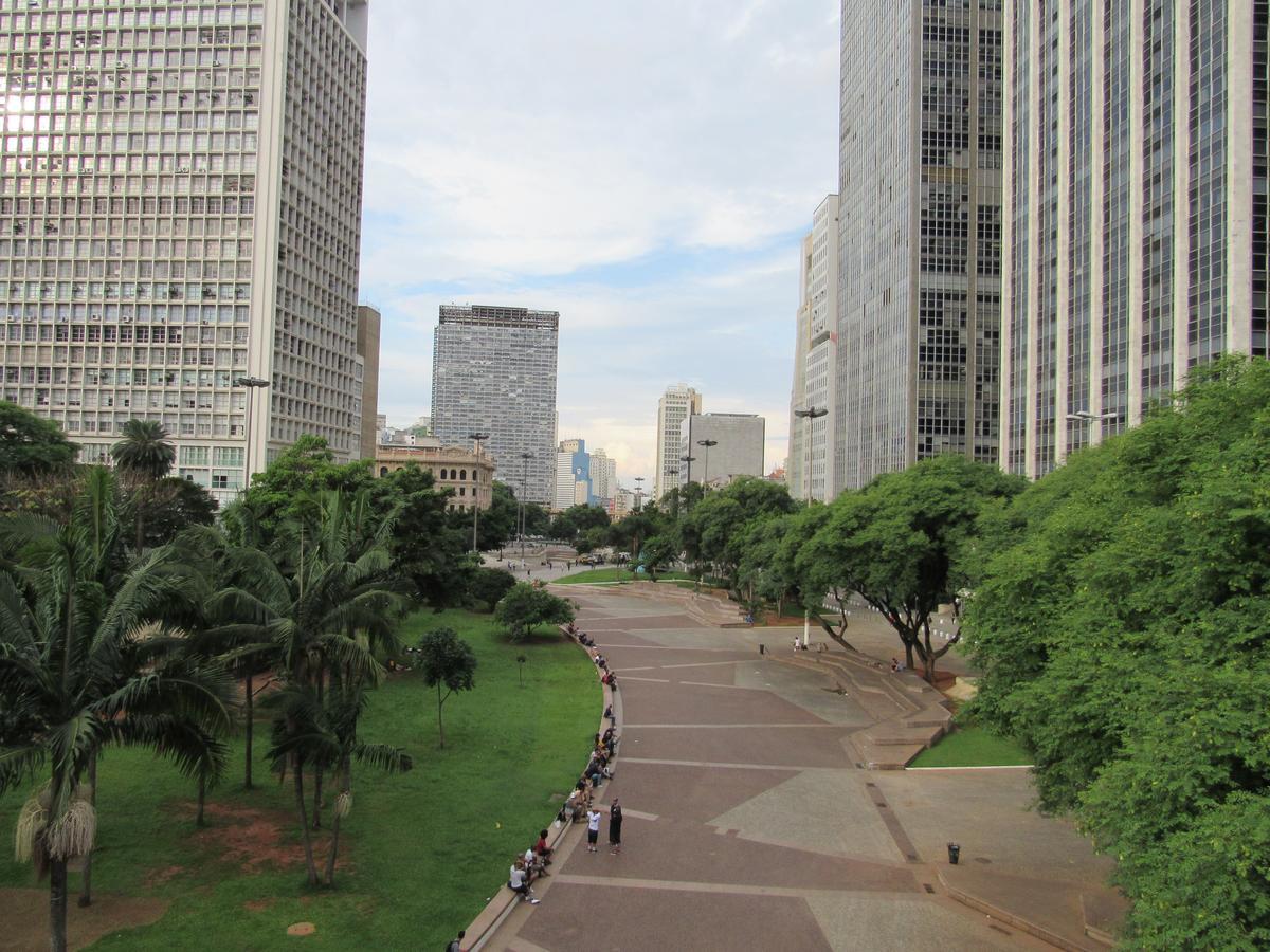 Moraes: Near 25 De Março And Sampa Sky *