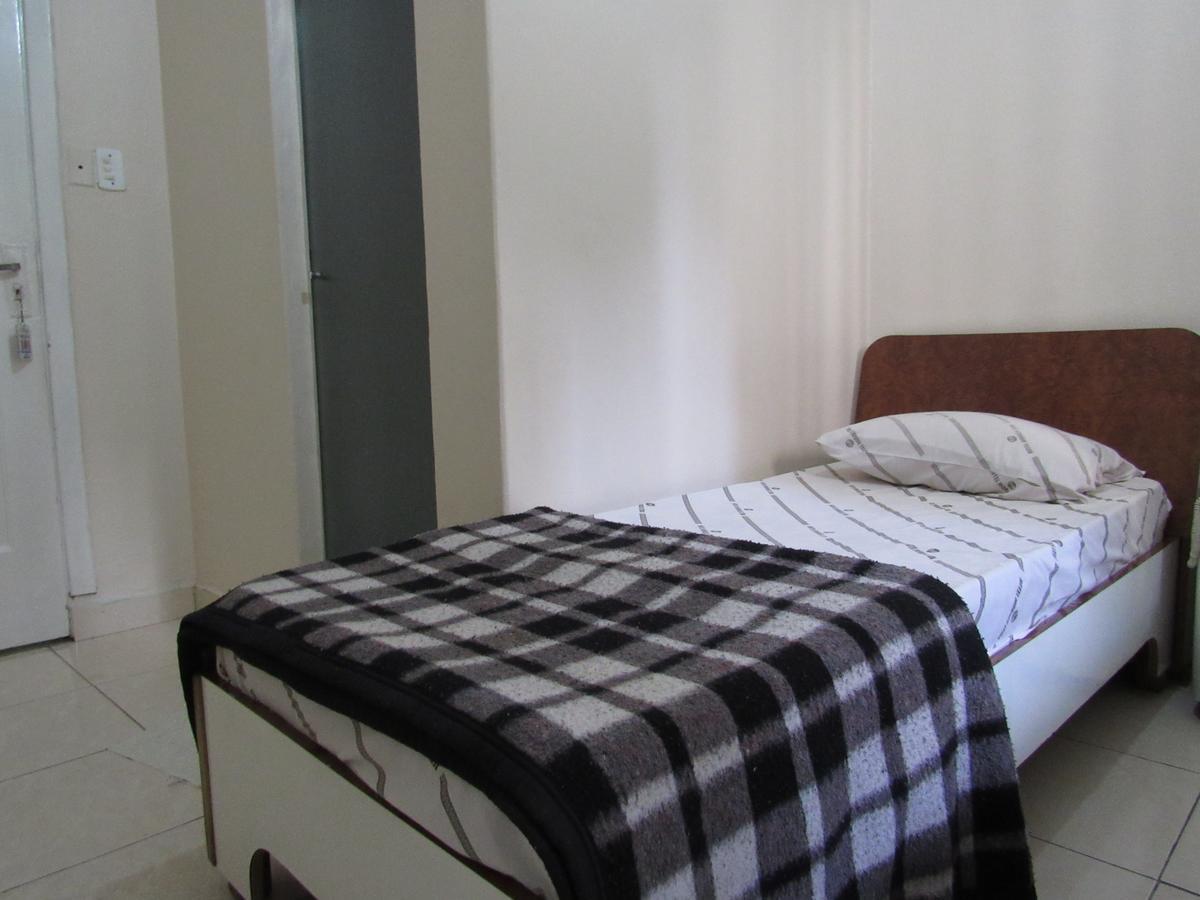 Hotel Moraes: Near 25 De Março And Sampa Sky