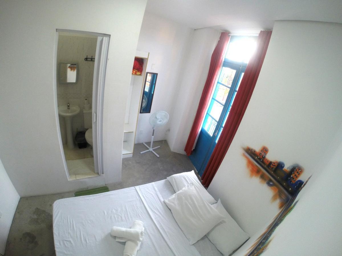 Balcony Hostel *