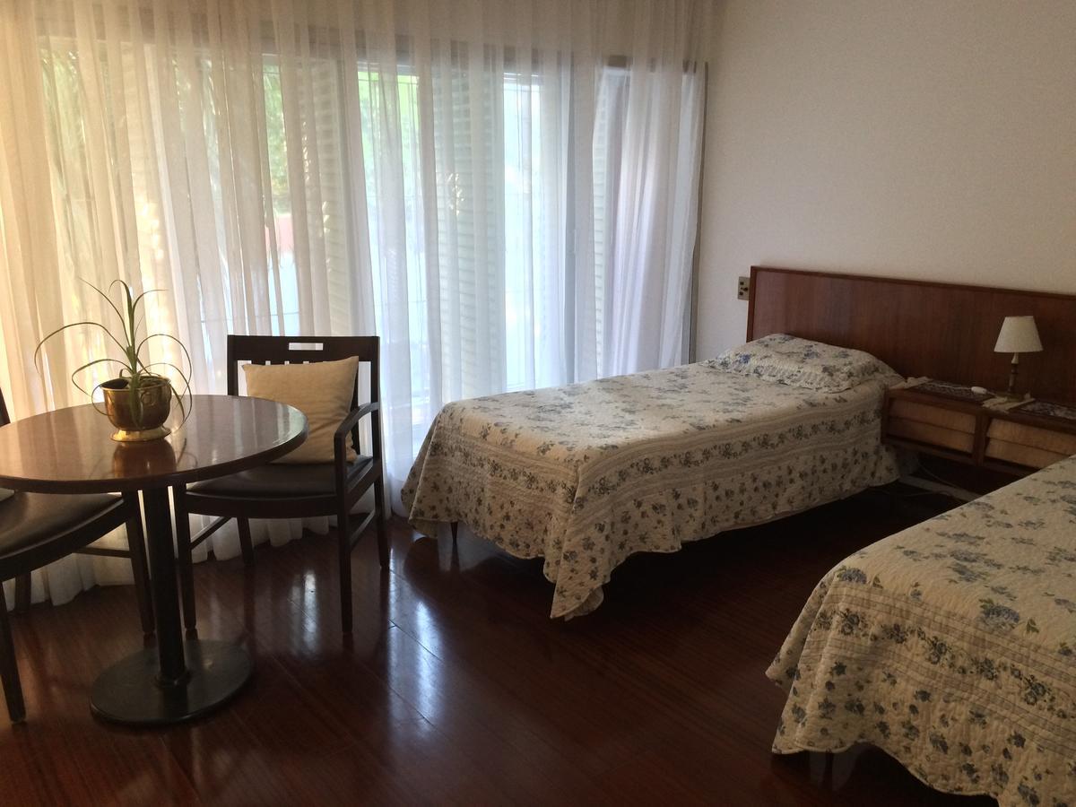 Comodita Bed & Breakfast