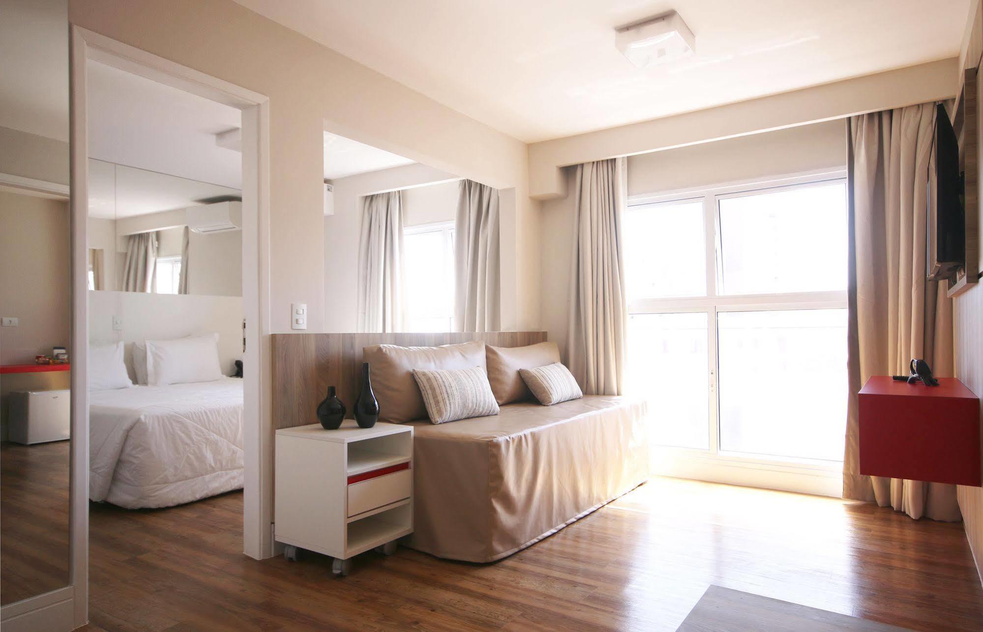 Ez Aclimacao Otel Sao Paulo