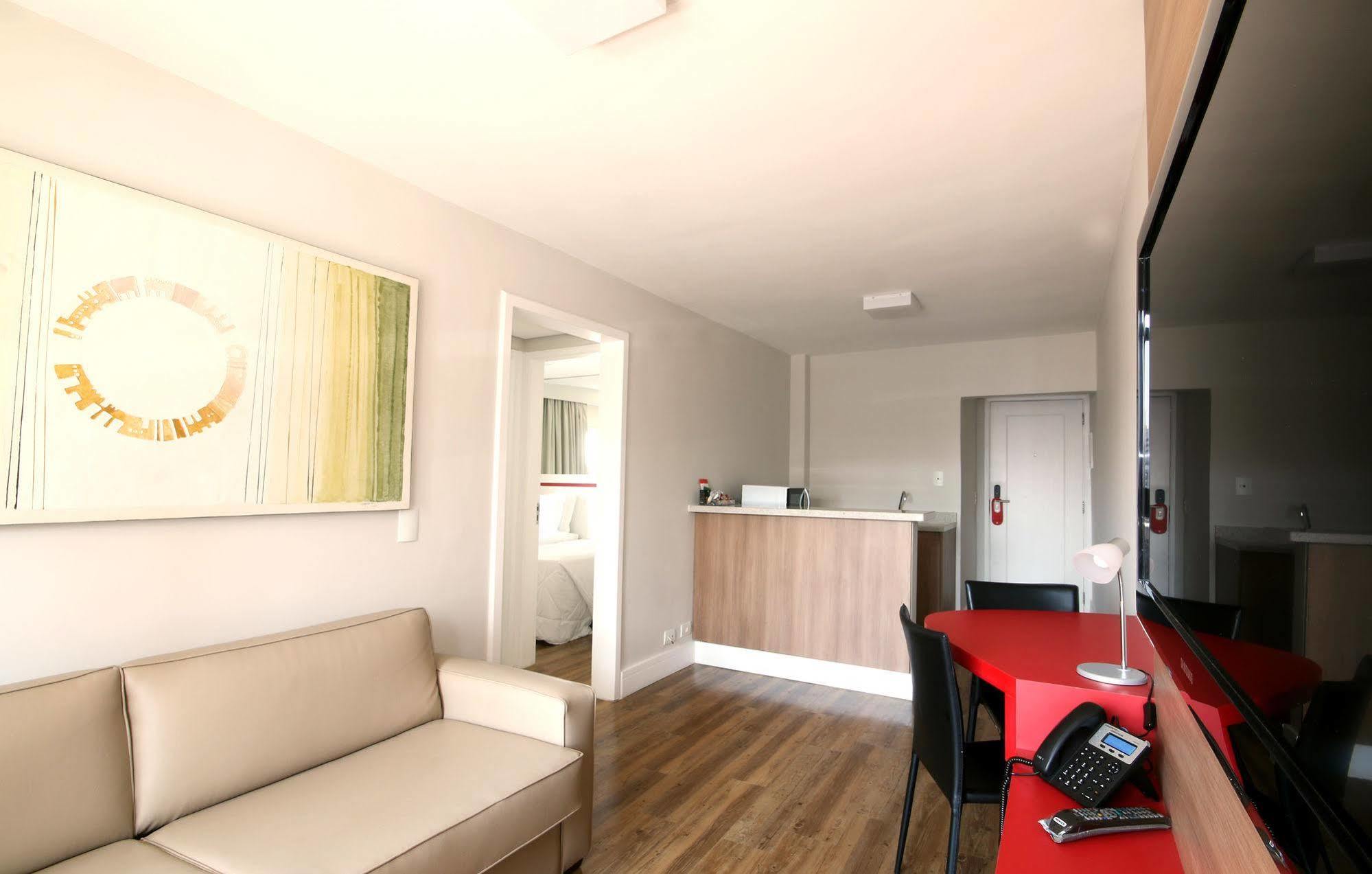 Ez Aclimacao Otel Sao Paulo