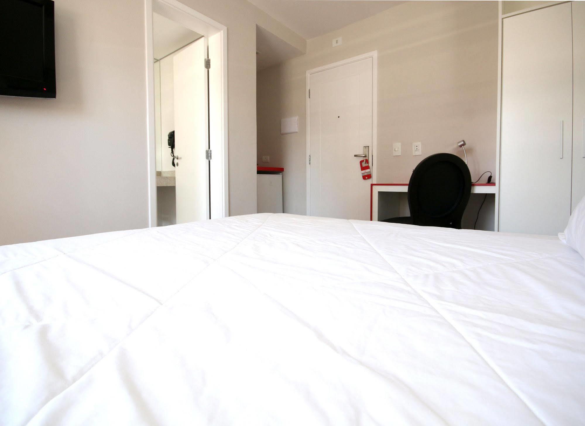 Otel Ez Aclimacao