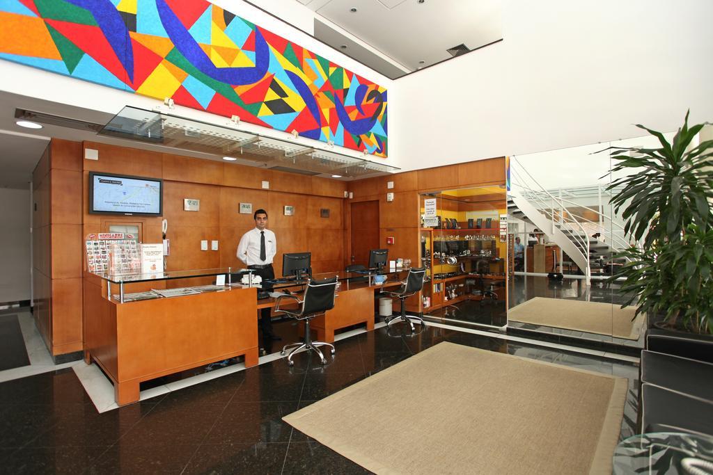 Astron Saint Charbel & Life 4* São Paulo