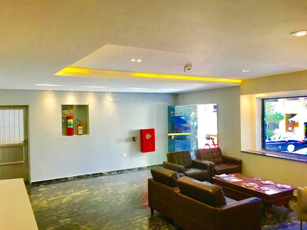 Cardim Plaza Khách sạn 3*