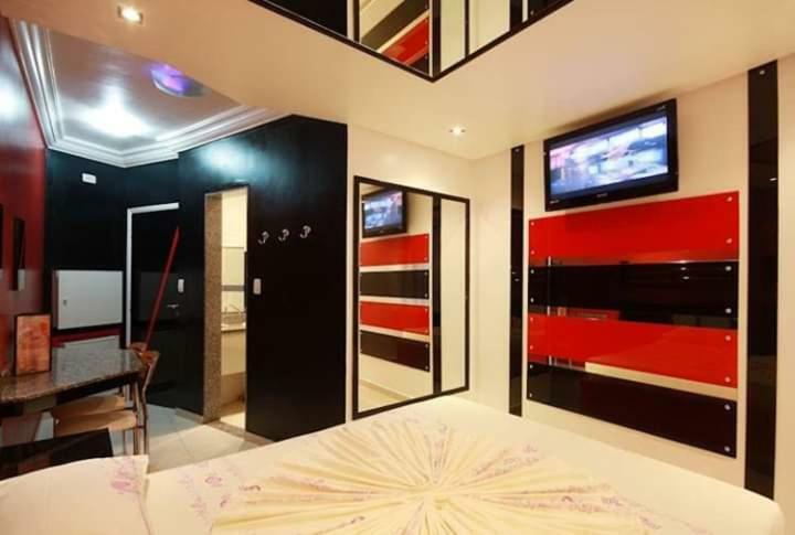 Khách sạn tình yêu Las Brisas
