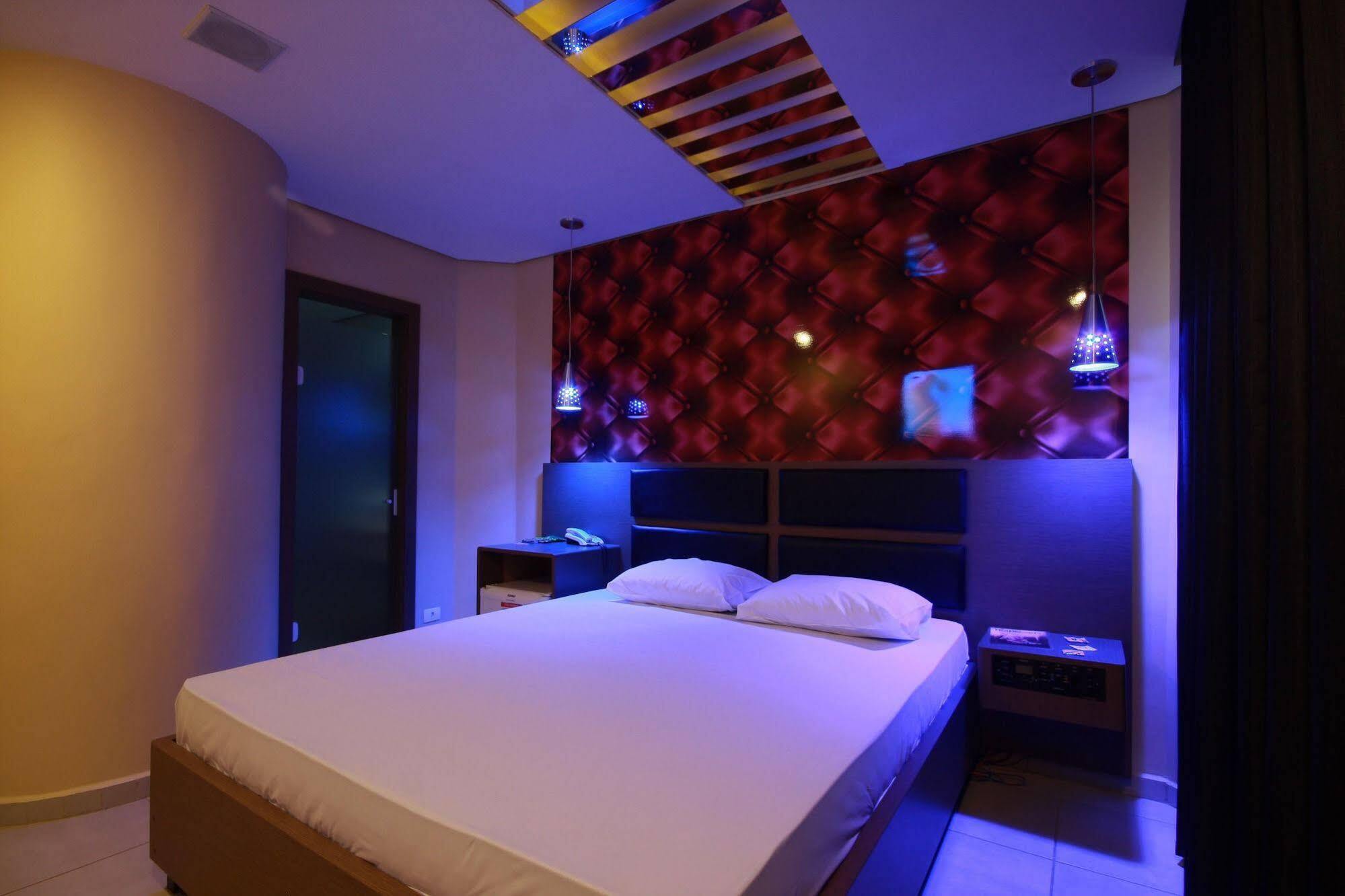 Hippus (adults Only) Love hotel