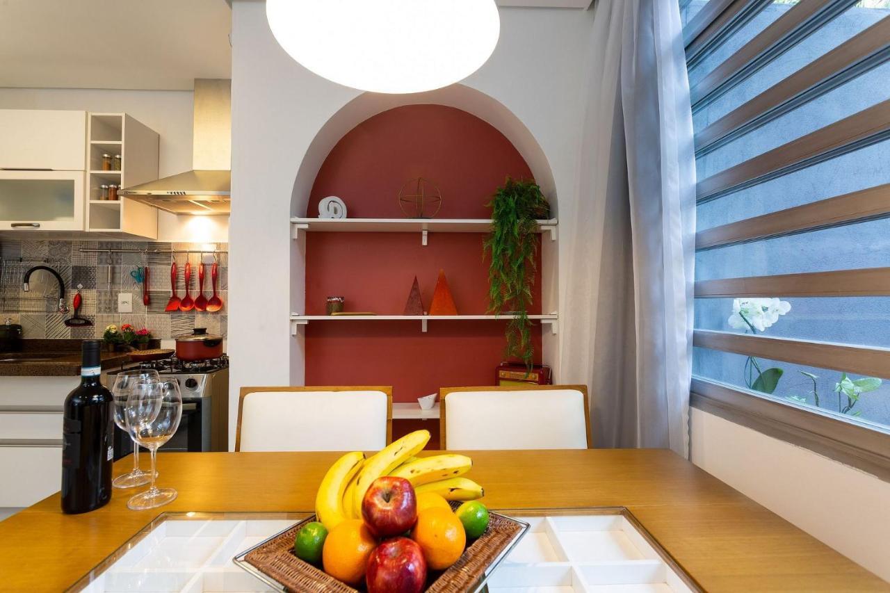 Com Quintal Em Alto De Pinheiros Apartment
