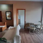 Apto Grande Com Rede De Descanso Na Sala | Wifi 100 Mb