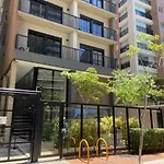 31 New Studio W/ Fast Reliable Wifi, Balcony And Gym