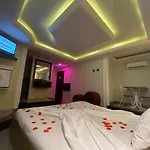 Refugius Motel